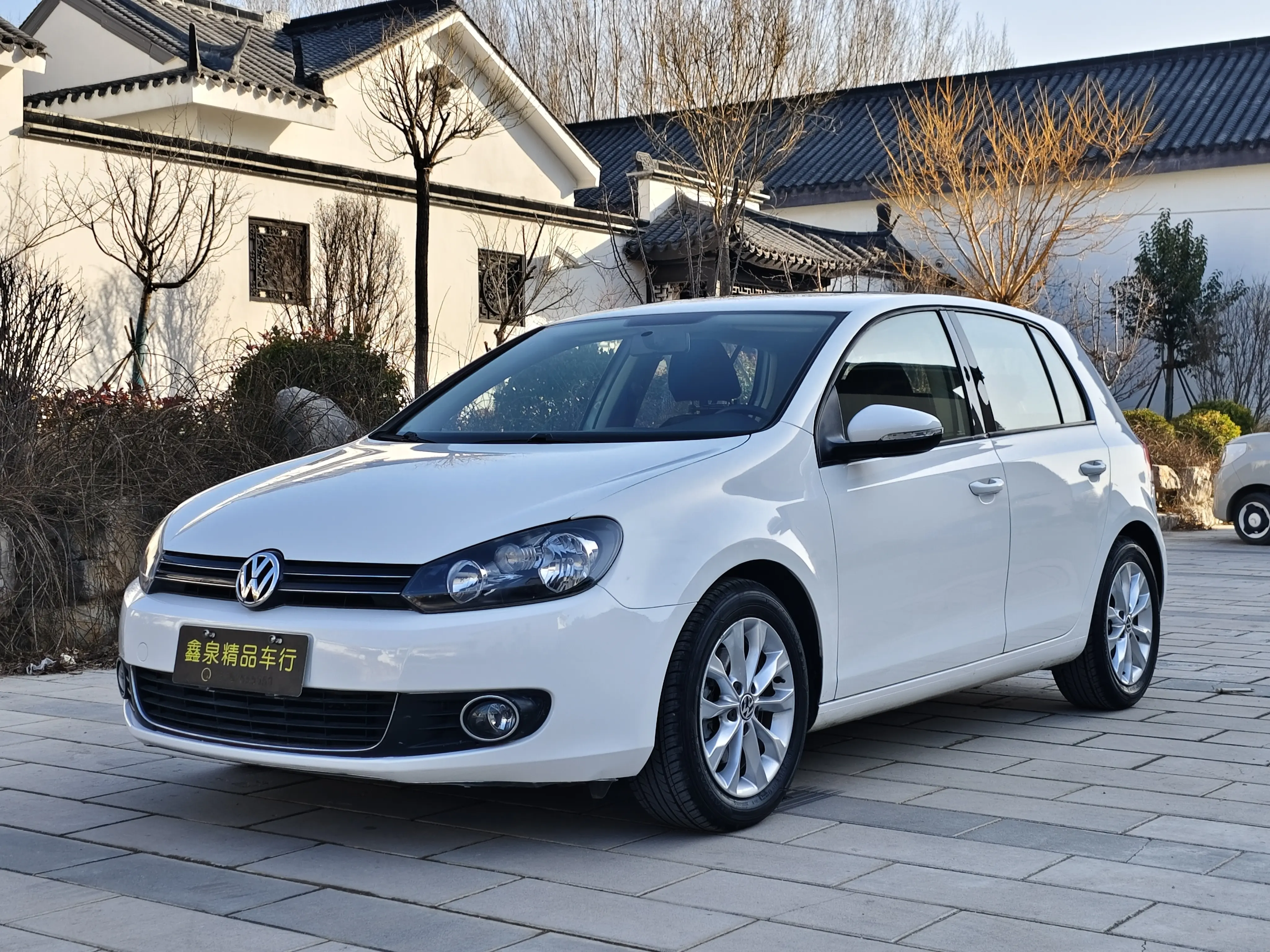 Volkswagen Golf  из Китая