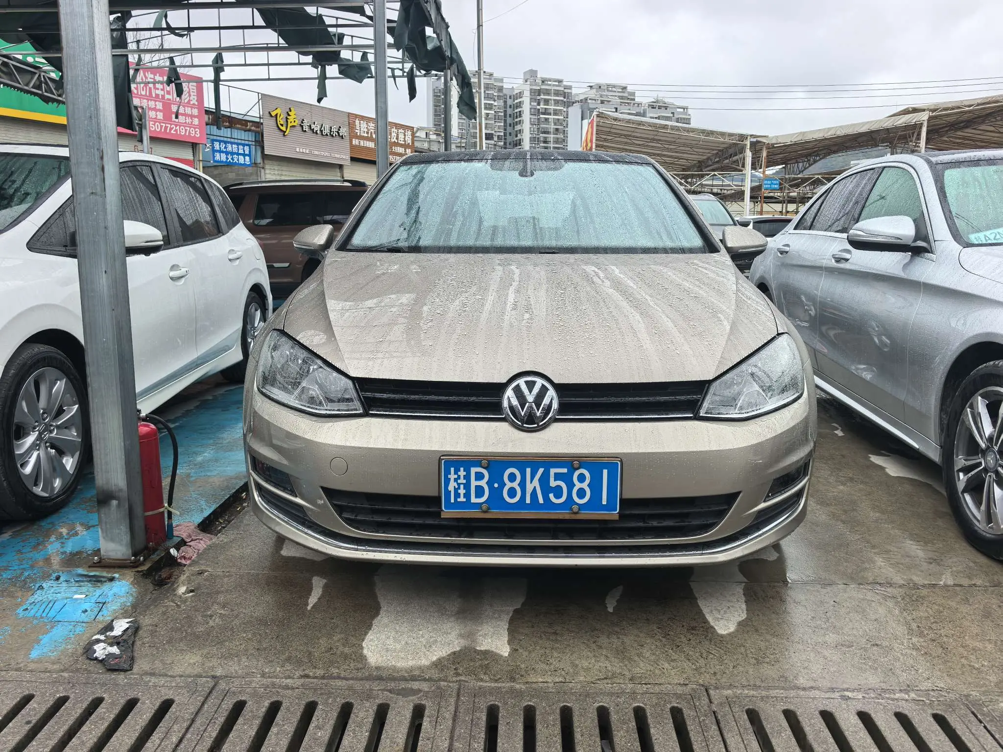 Volkswagen Golf  из Китая