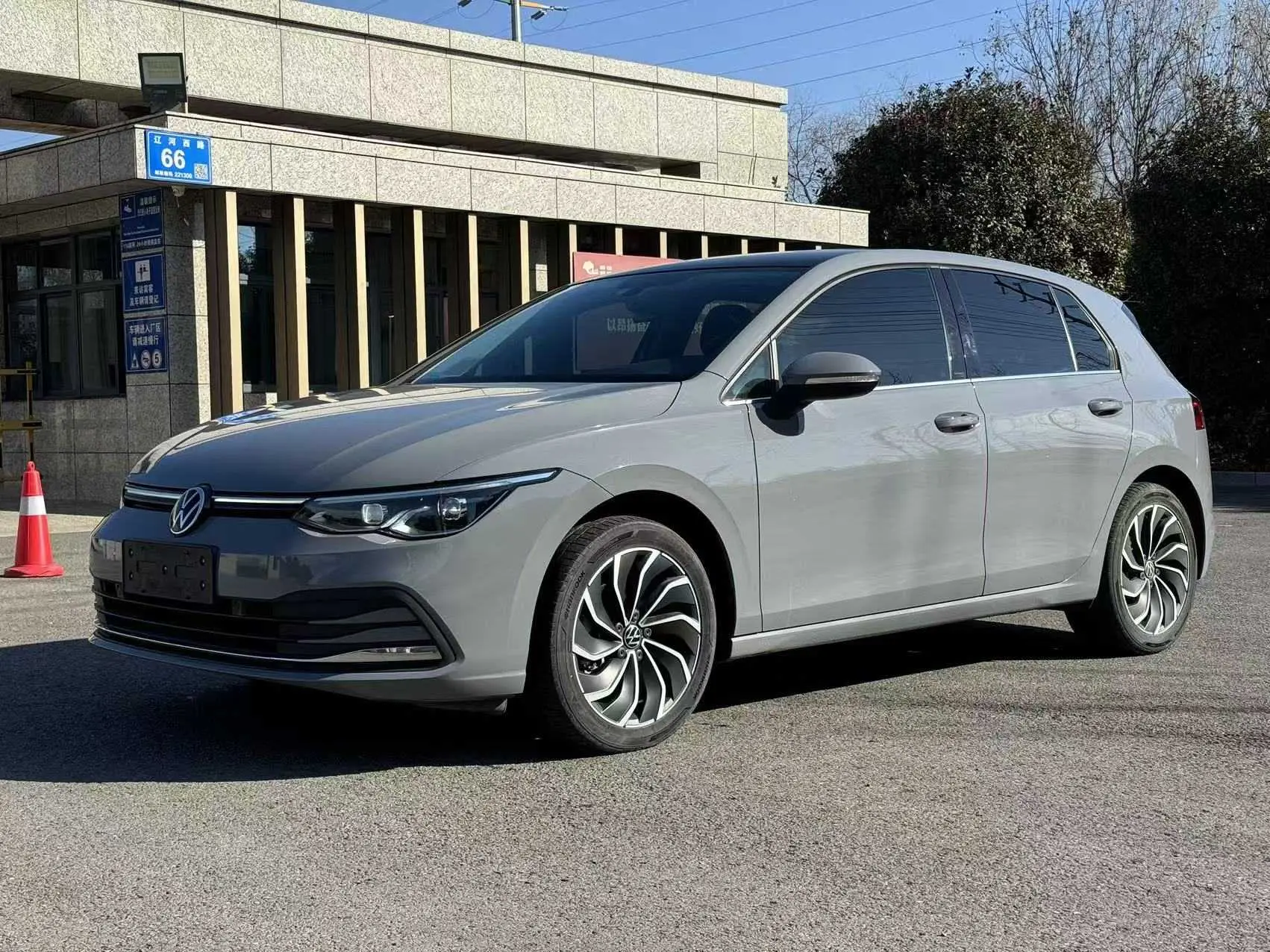 Volkswagen Golf  из Китая