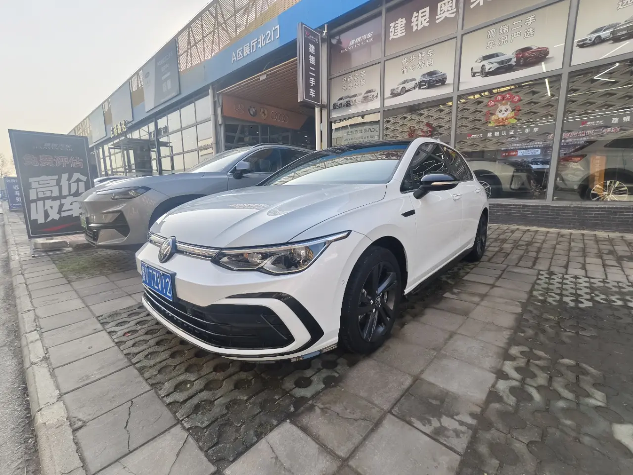 Volkswagen Golf  из Китая