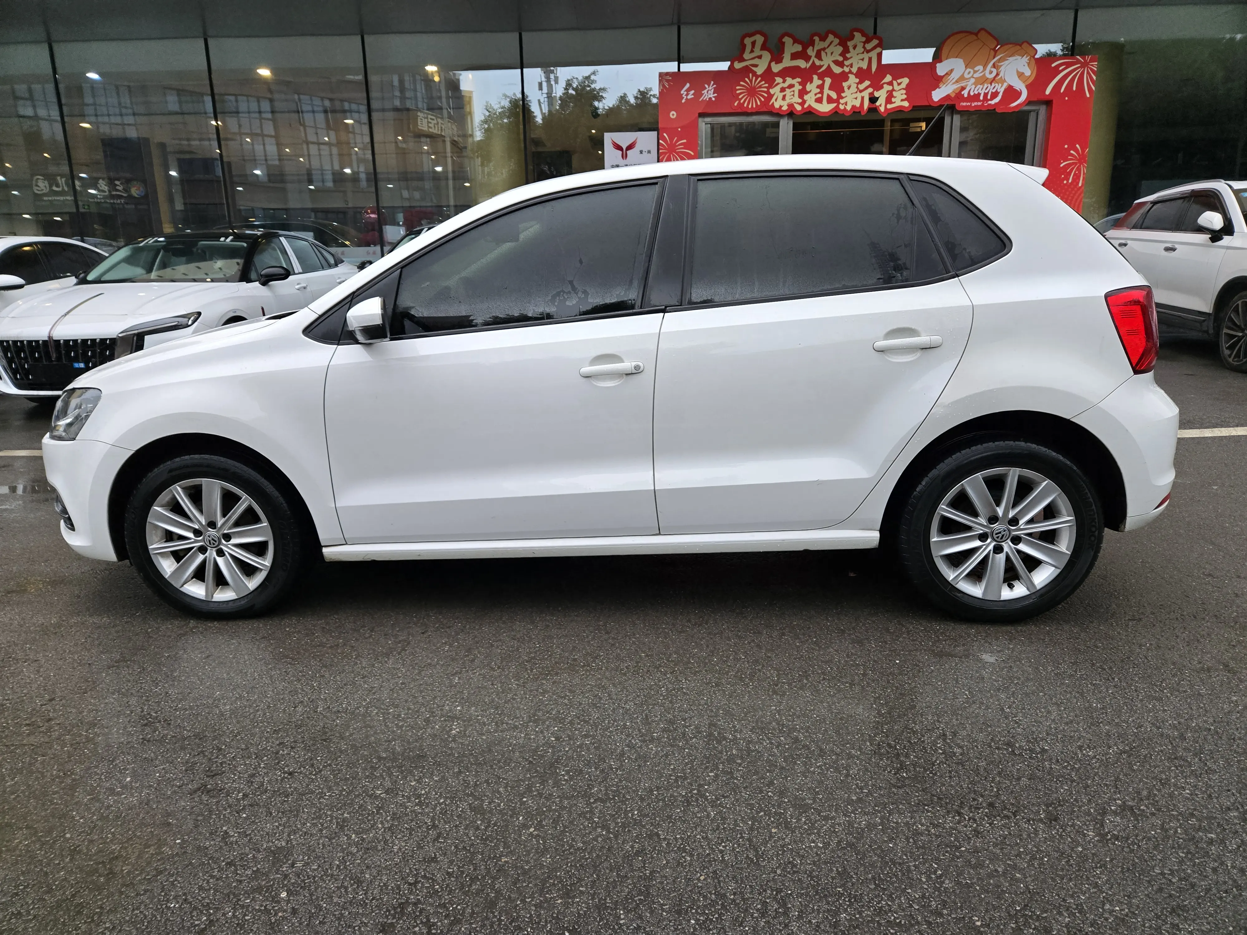 Volkswagen Polo  из Китая