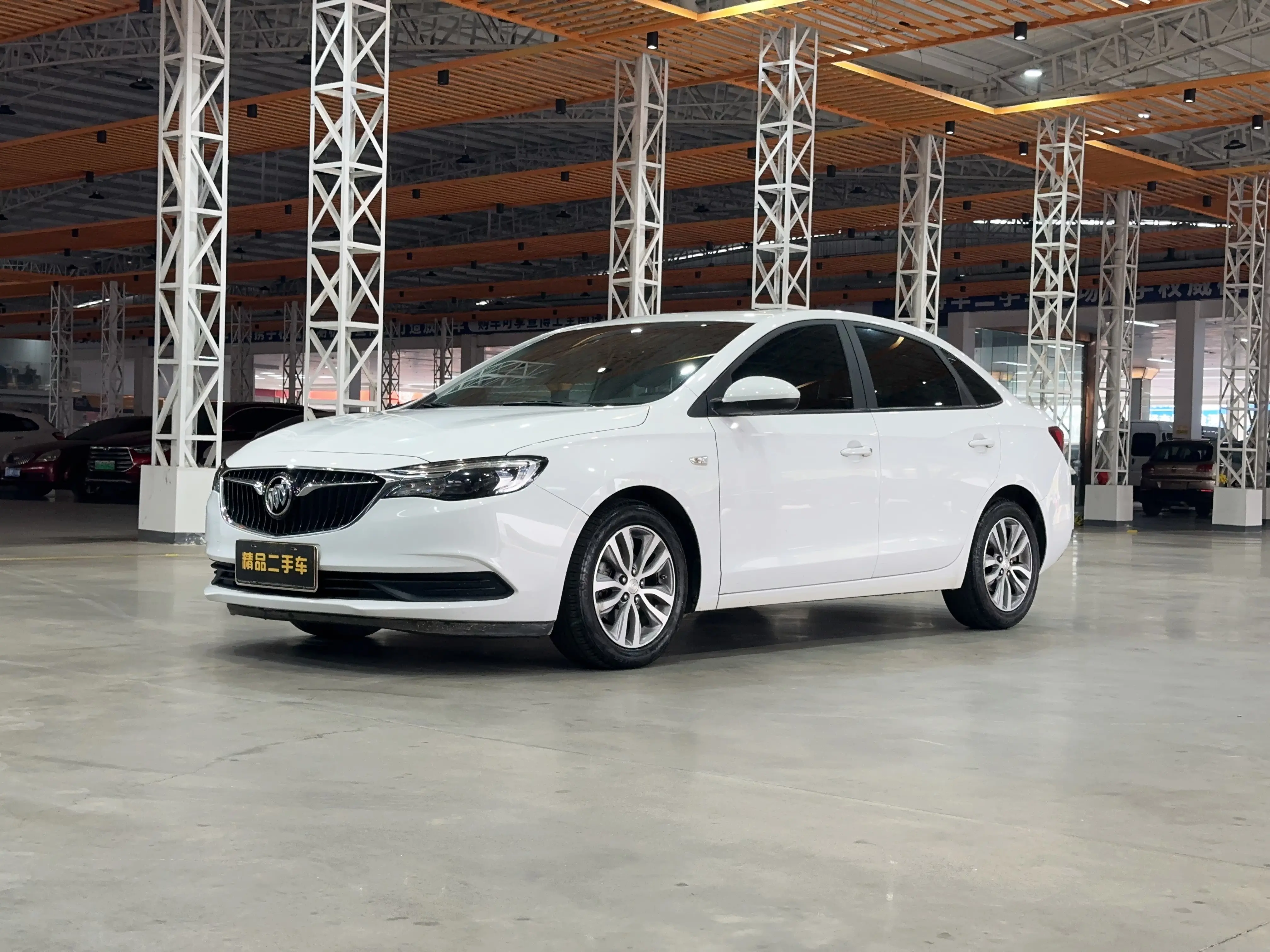 Buick Yinglang  из Китая