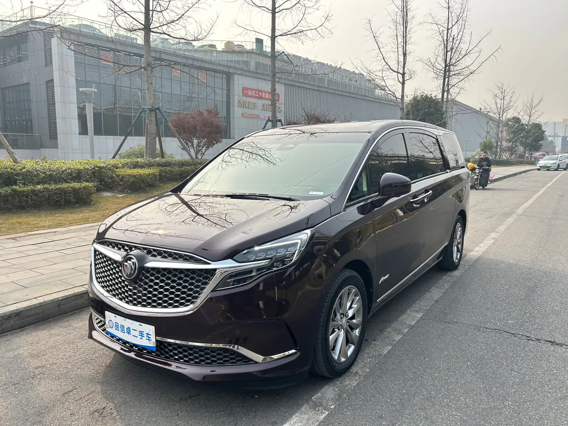 Buick GL8  из Китая