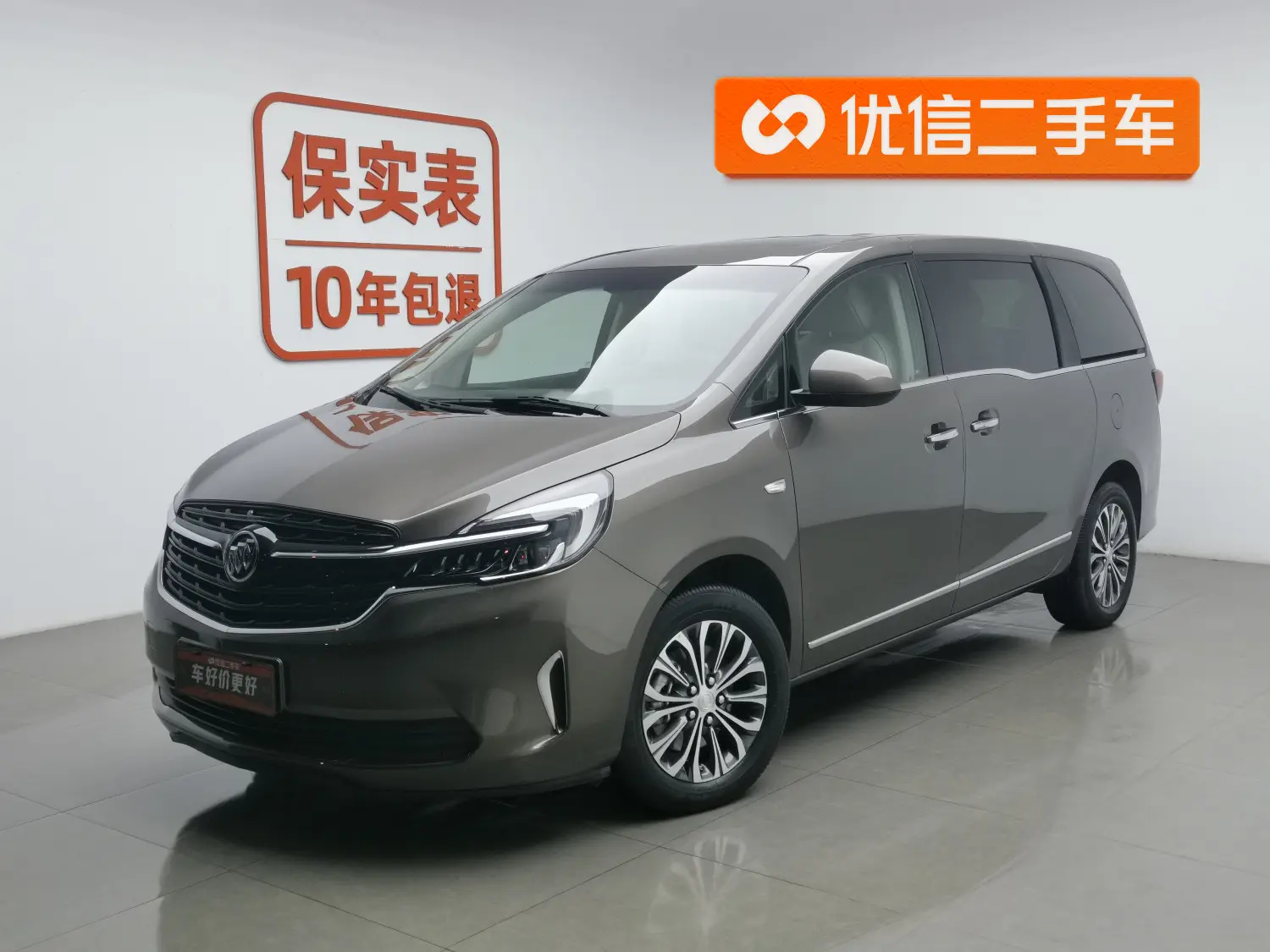 Buick GL8  из Китая