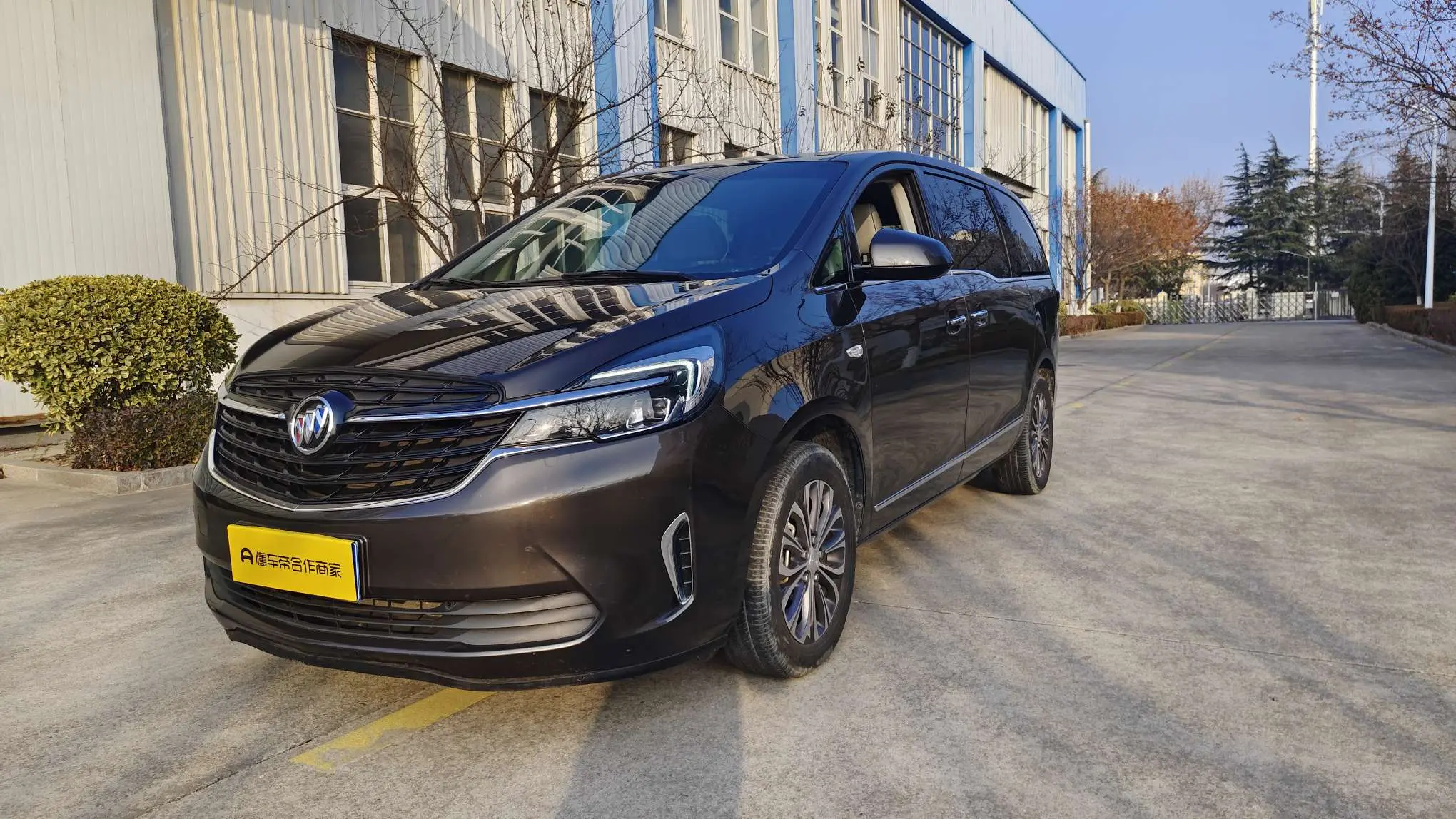 Buick GL8  из Китая