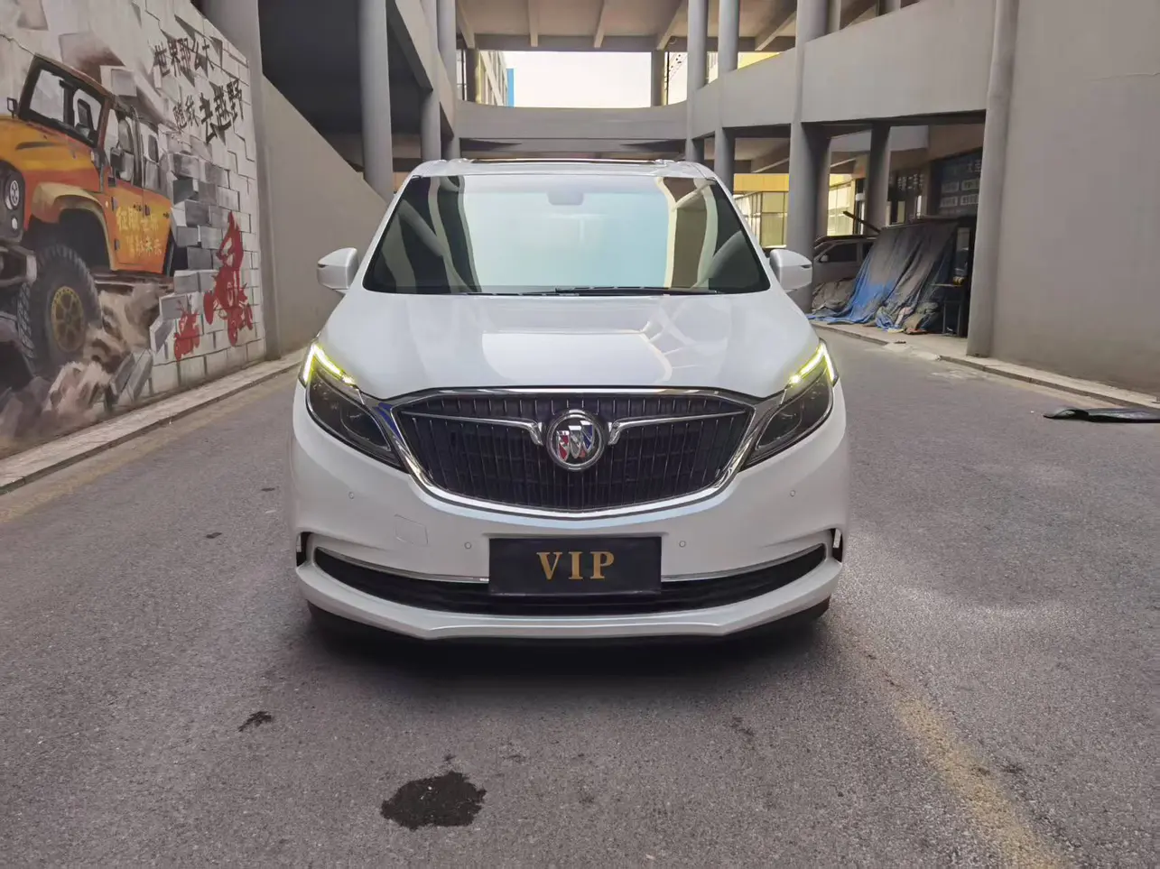 Buick GL8  из Китая