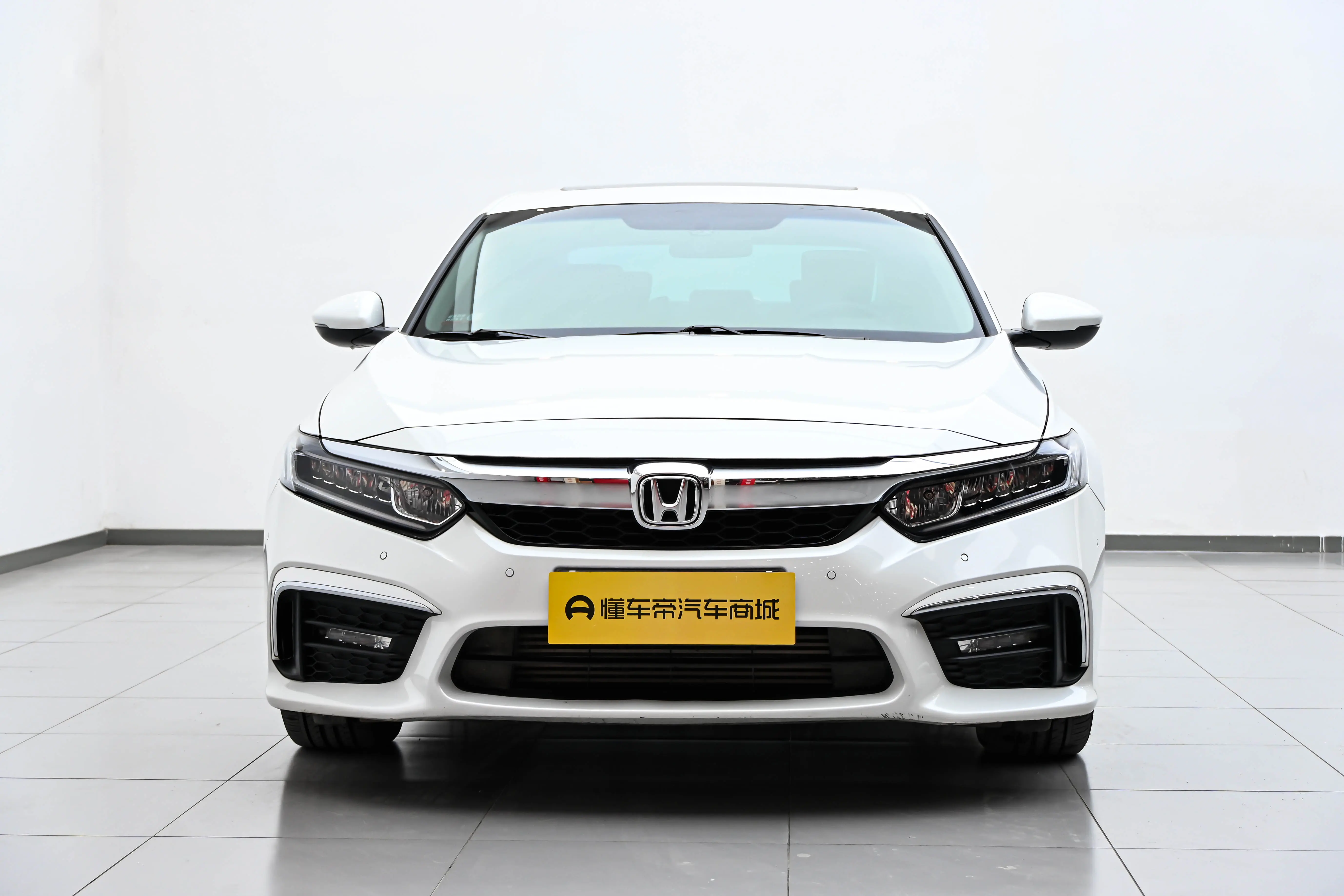 Honda Inspire (Yingshipai)  из Китая