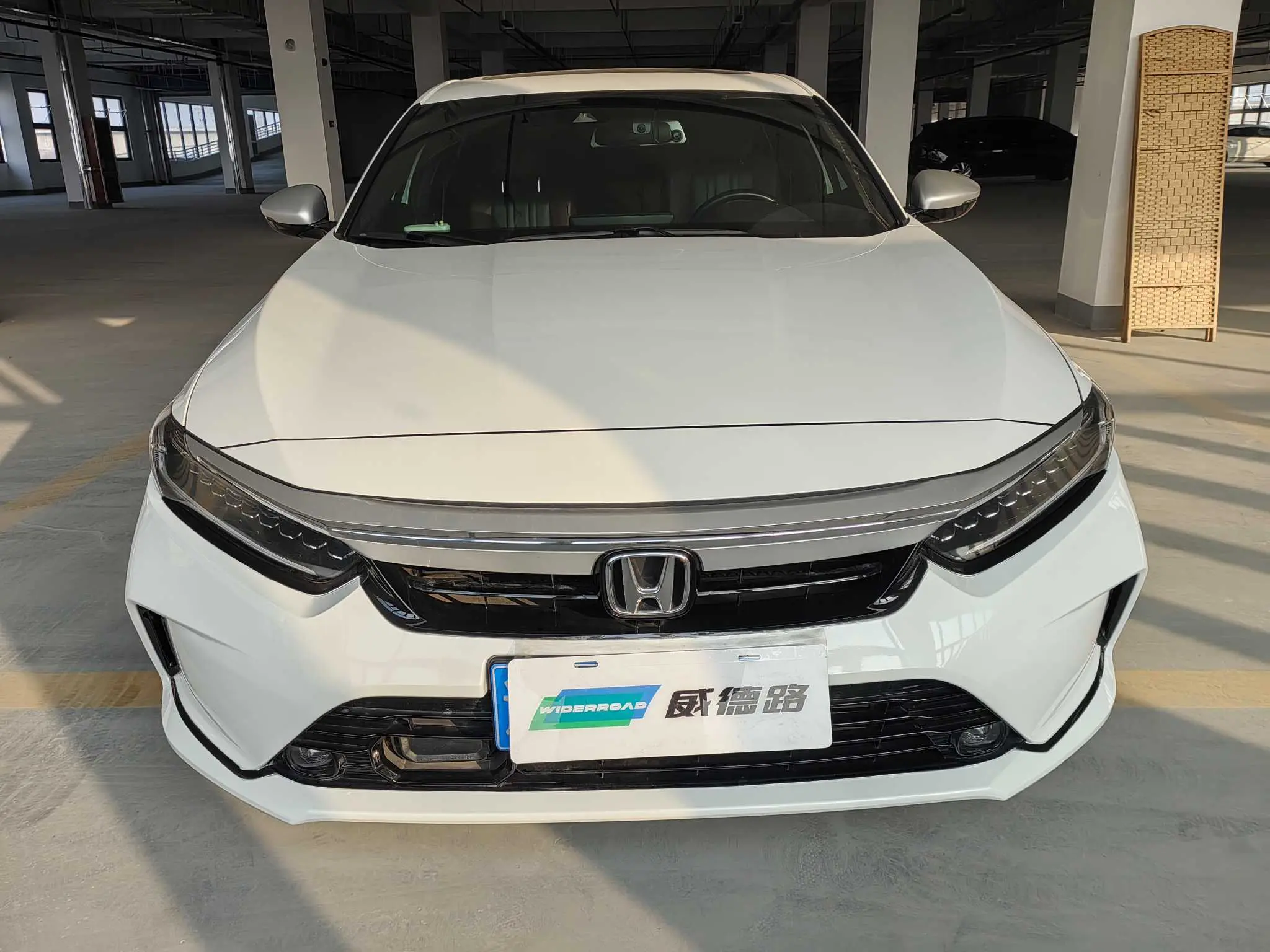 Honda Inspire (Yingshipai)  из Китая
