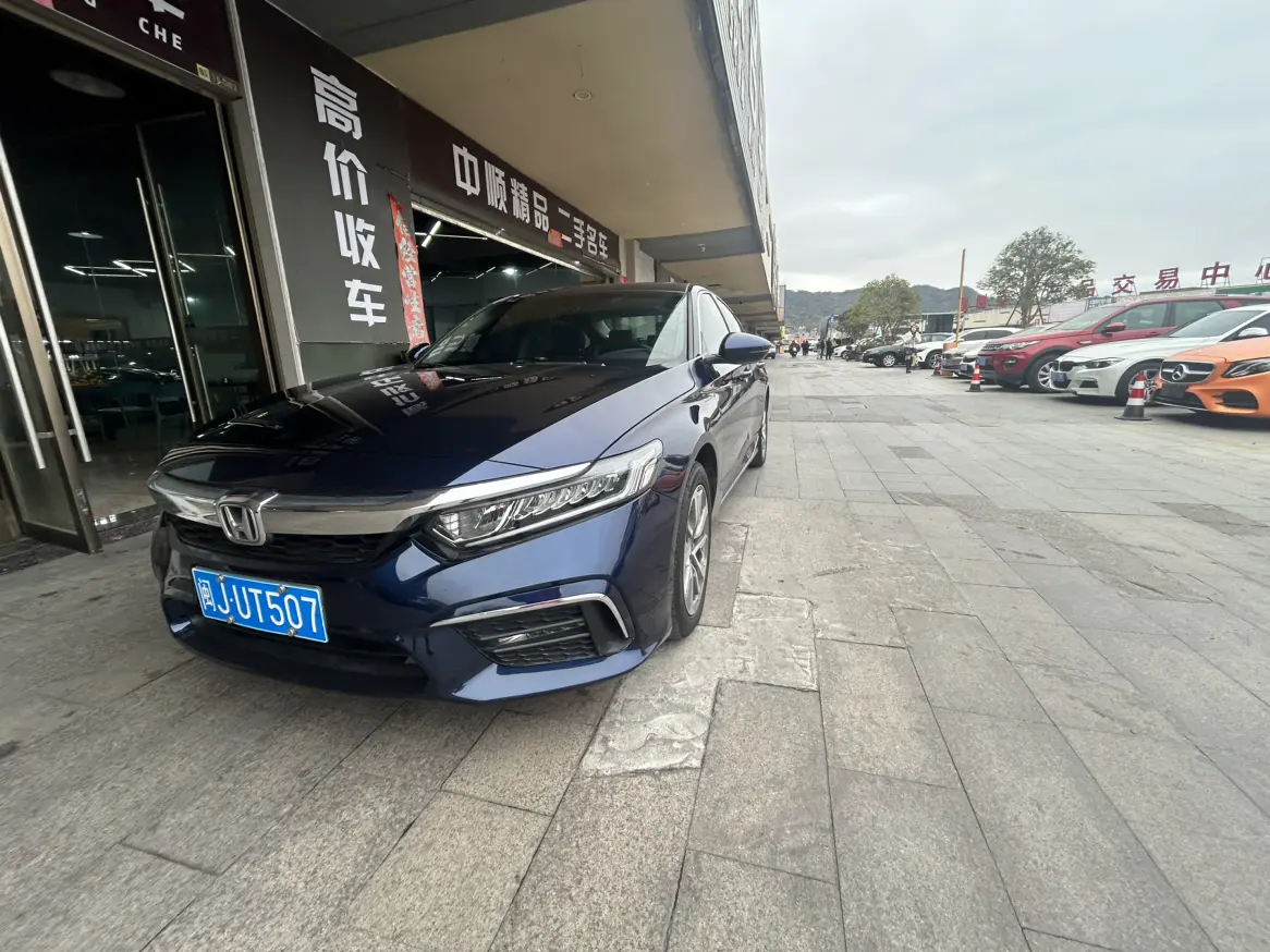 Honda Inspire (Yingshipai)  из Китая