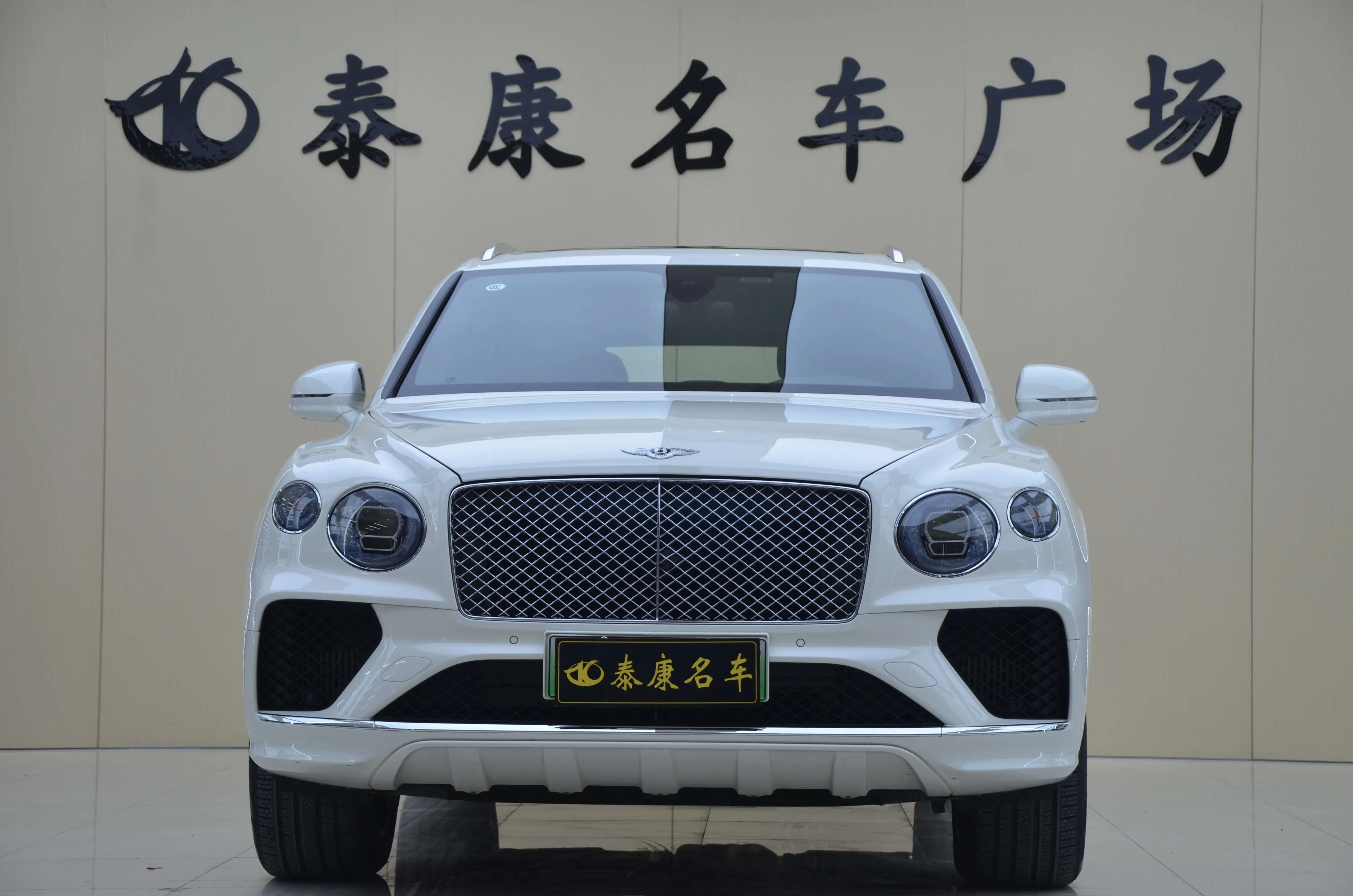 Bentley Bentayga PHEV  из Китая