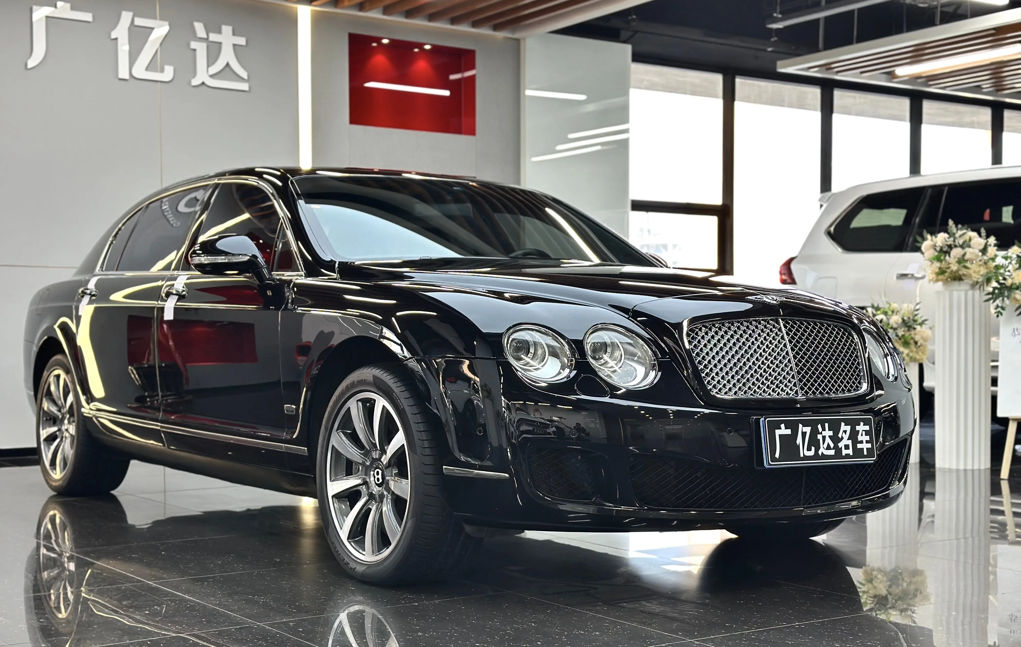 Bentley Galloping  из Китая