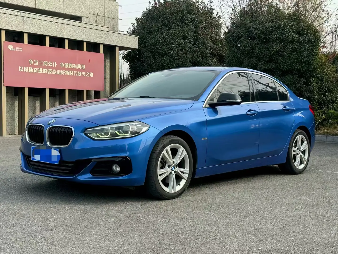 BMW 1 Series  из Китая