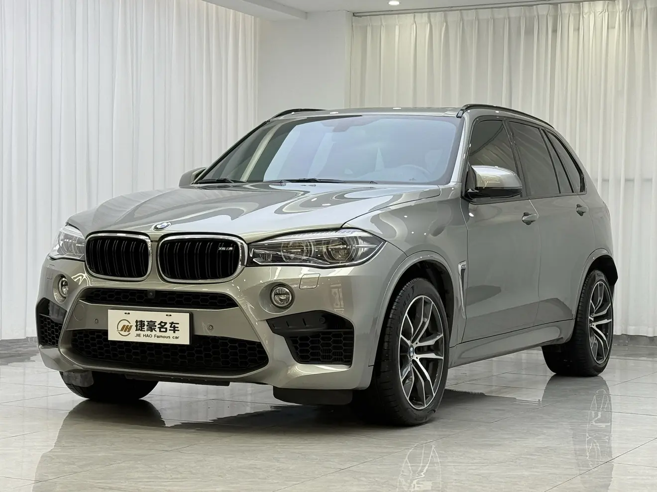 BMW X5M  из Китая