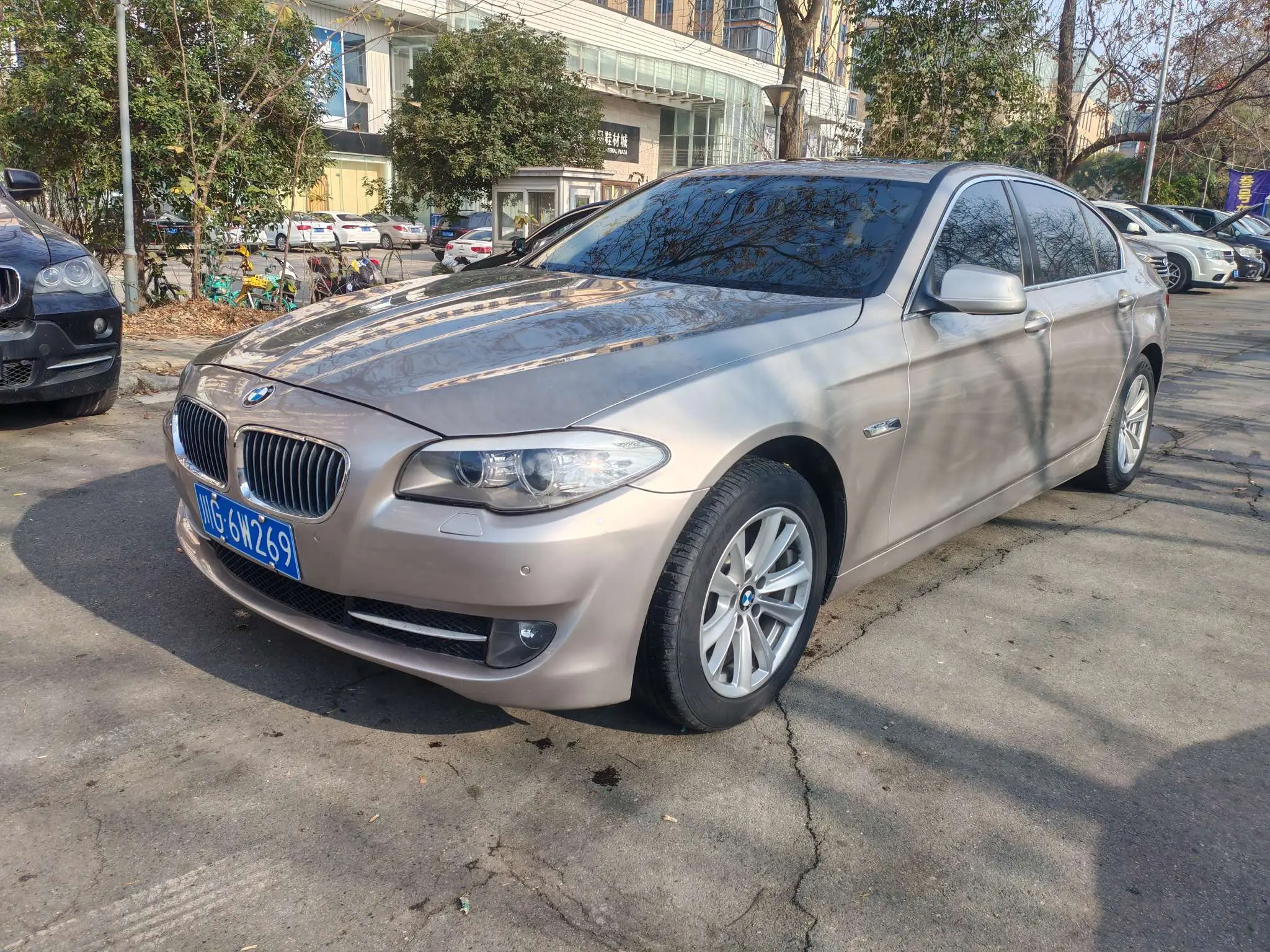 BMW 5 Series  из Китая