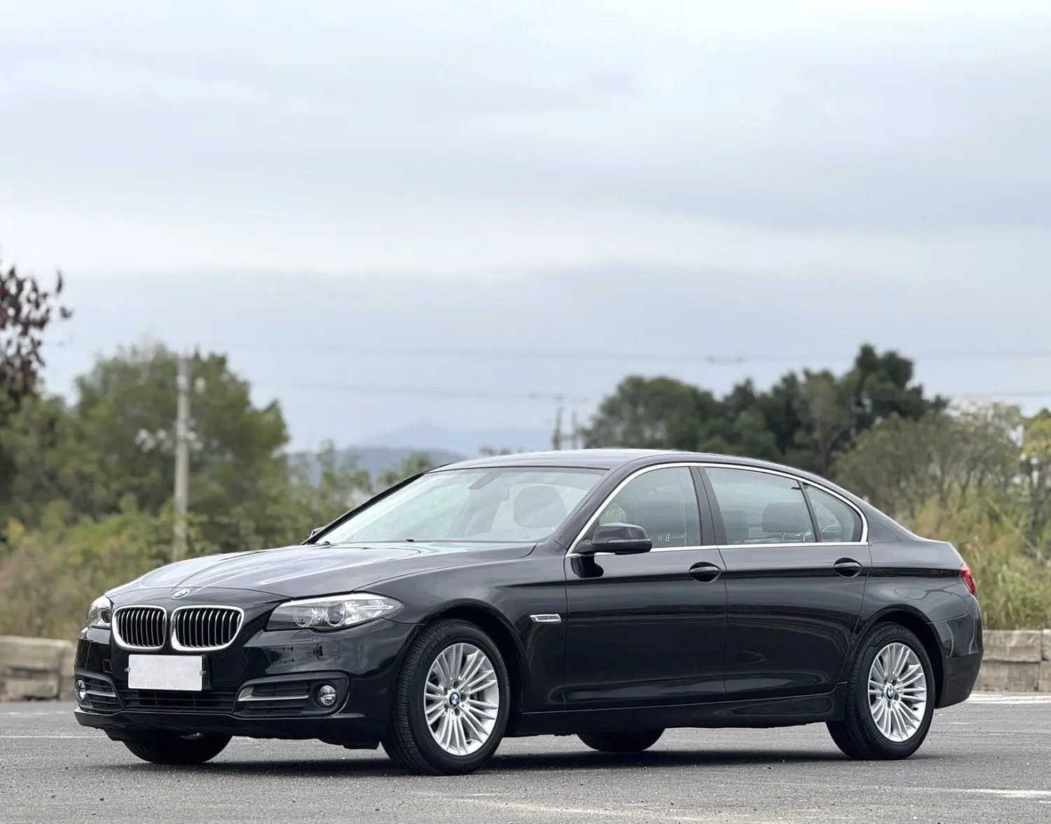 BMW 5 Series  из Китая