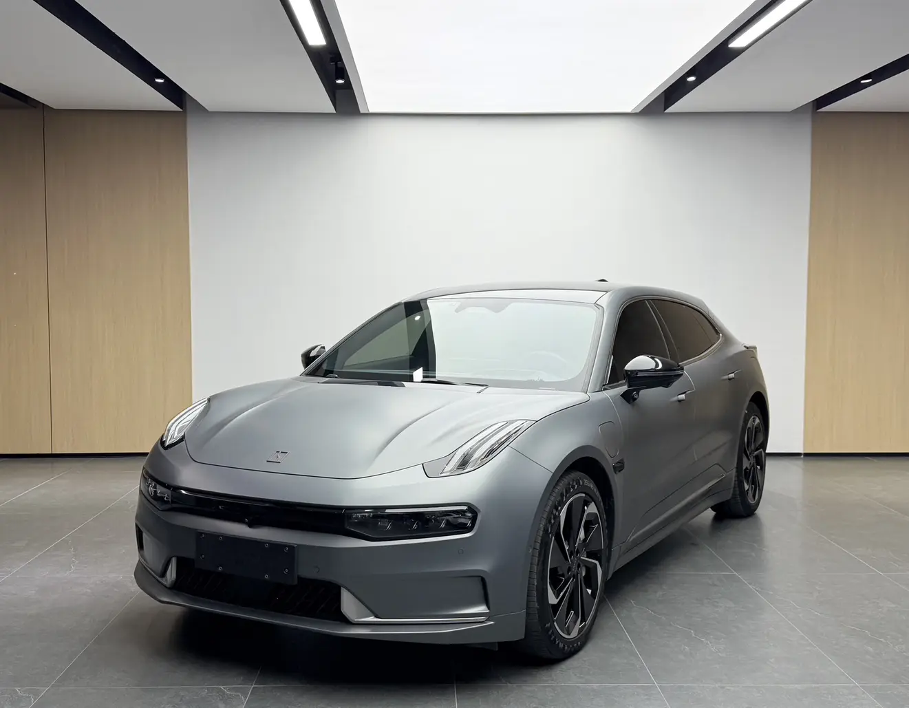 ZEEKR 001  из Китая