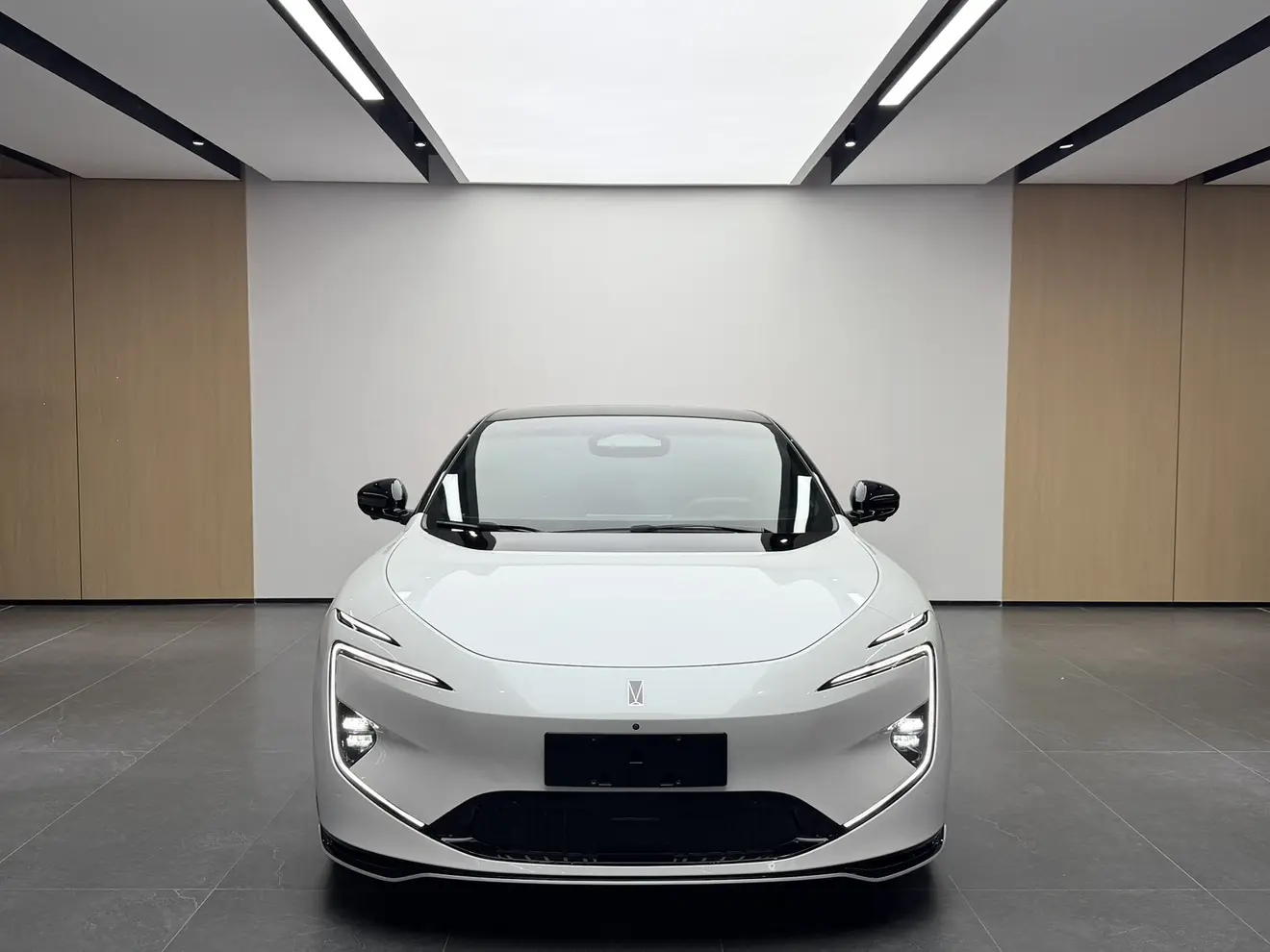 AVATR 12  из Китая