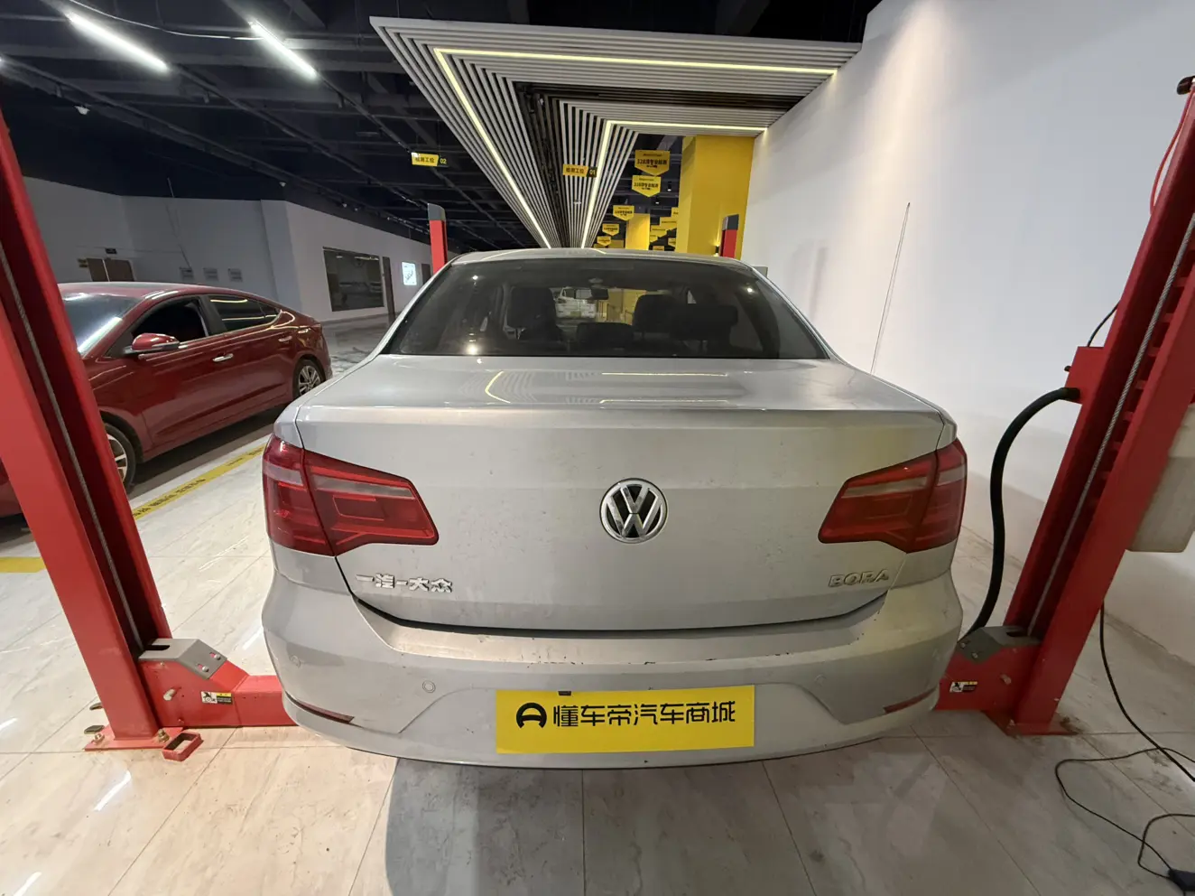 Volkswagen Bora  из Китая