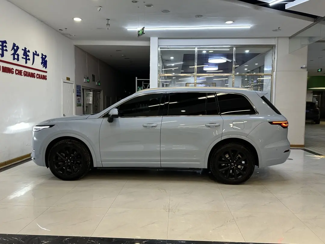 Li ONE (Ideal ONE)  из Китая