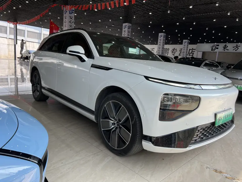 Xpeng G9  из Китая