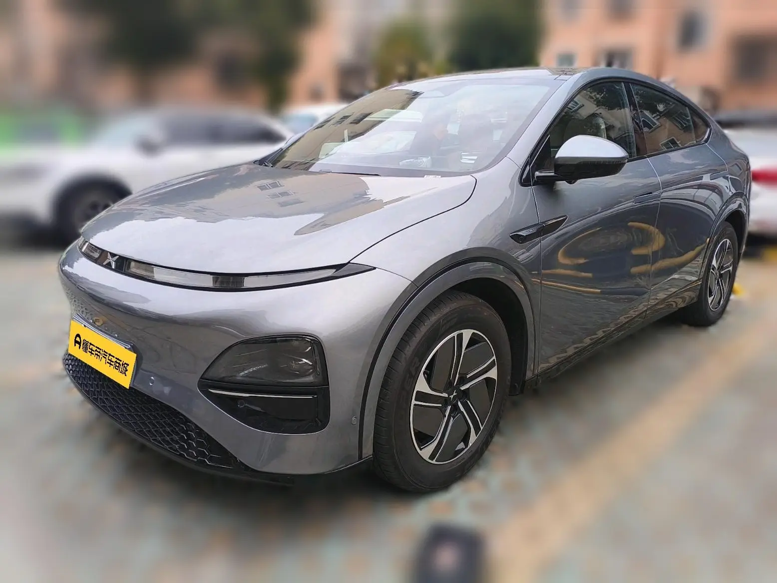 Xpeng G6  из Китая