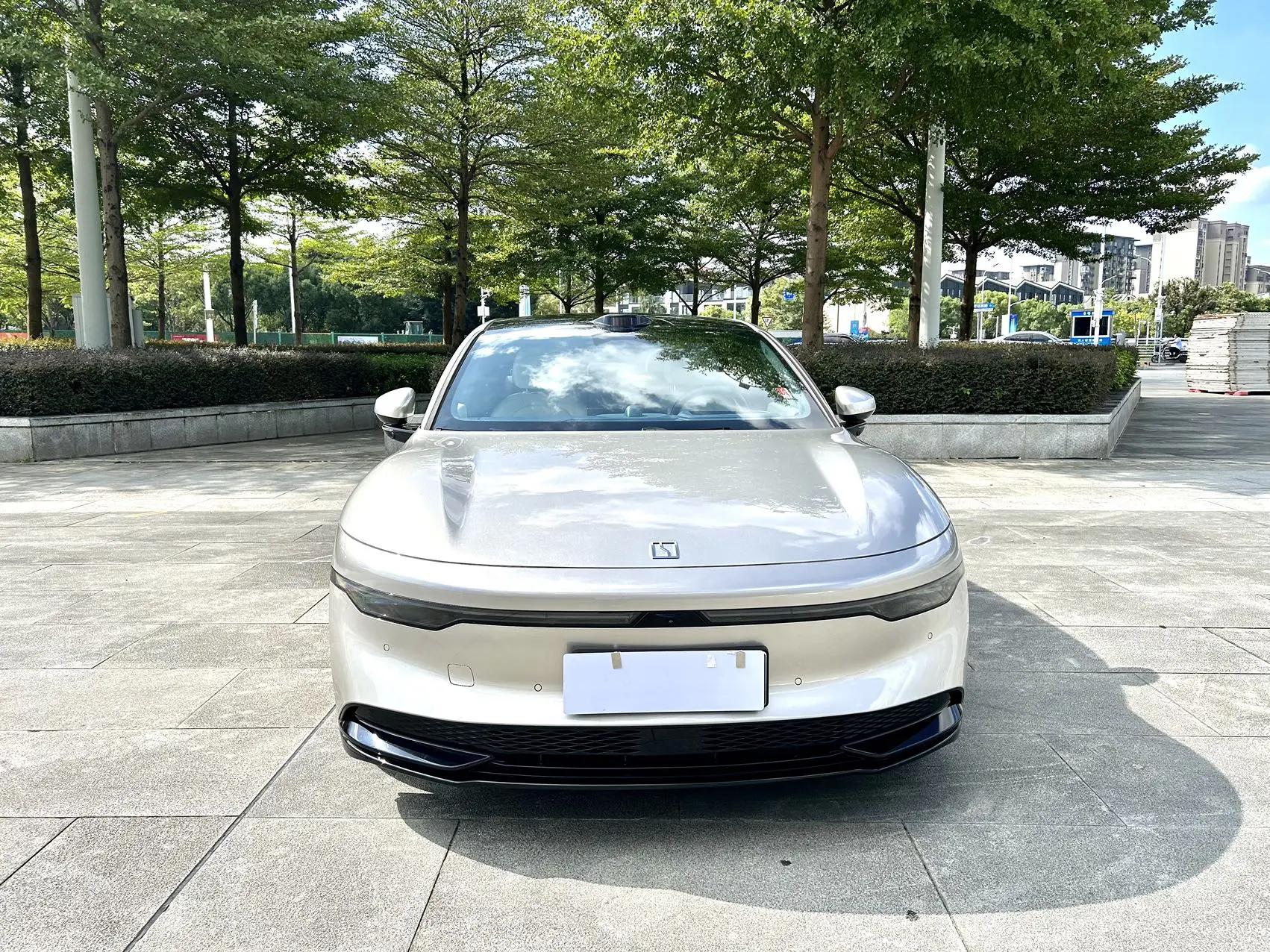 ZEEKR 007  из Китая