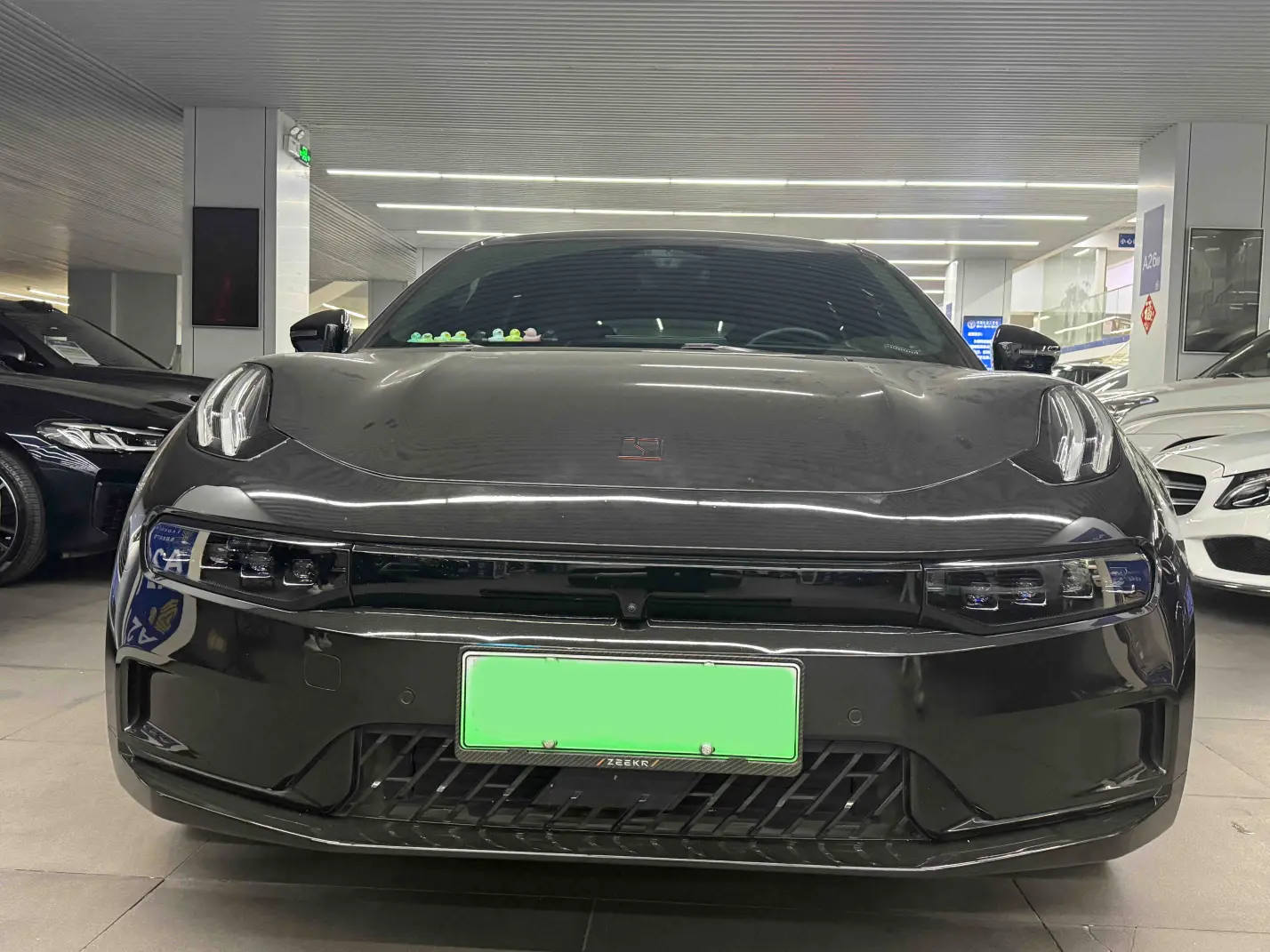 ZEEKR 001  из Китая