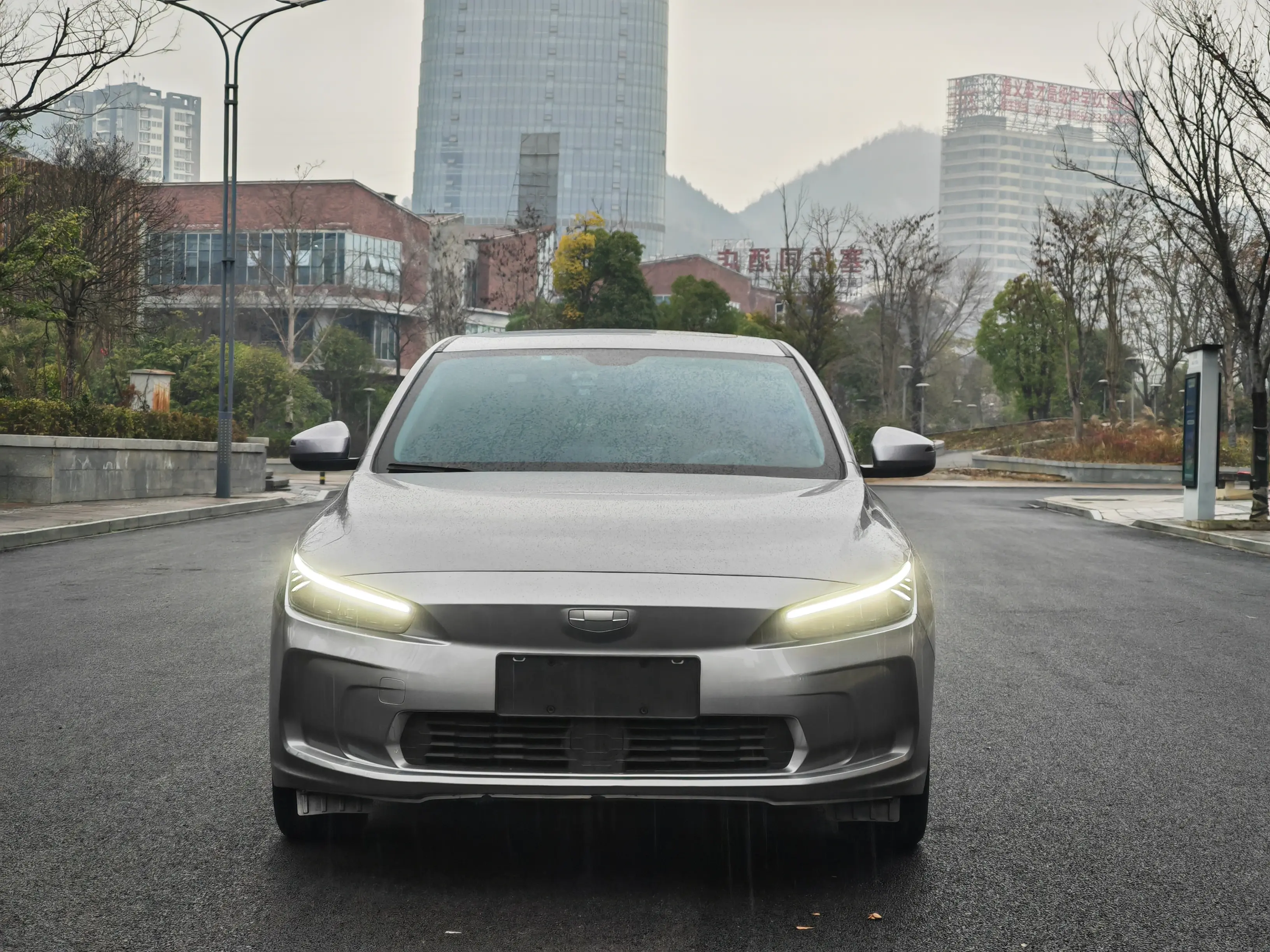 Geely Geometry A  из Китая