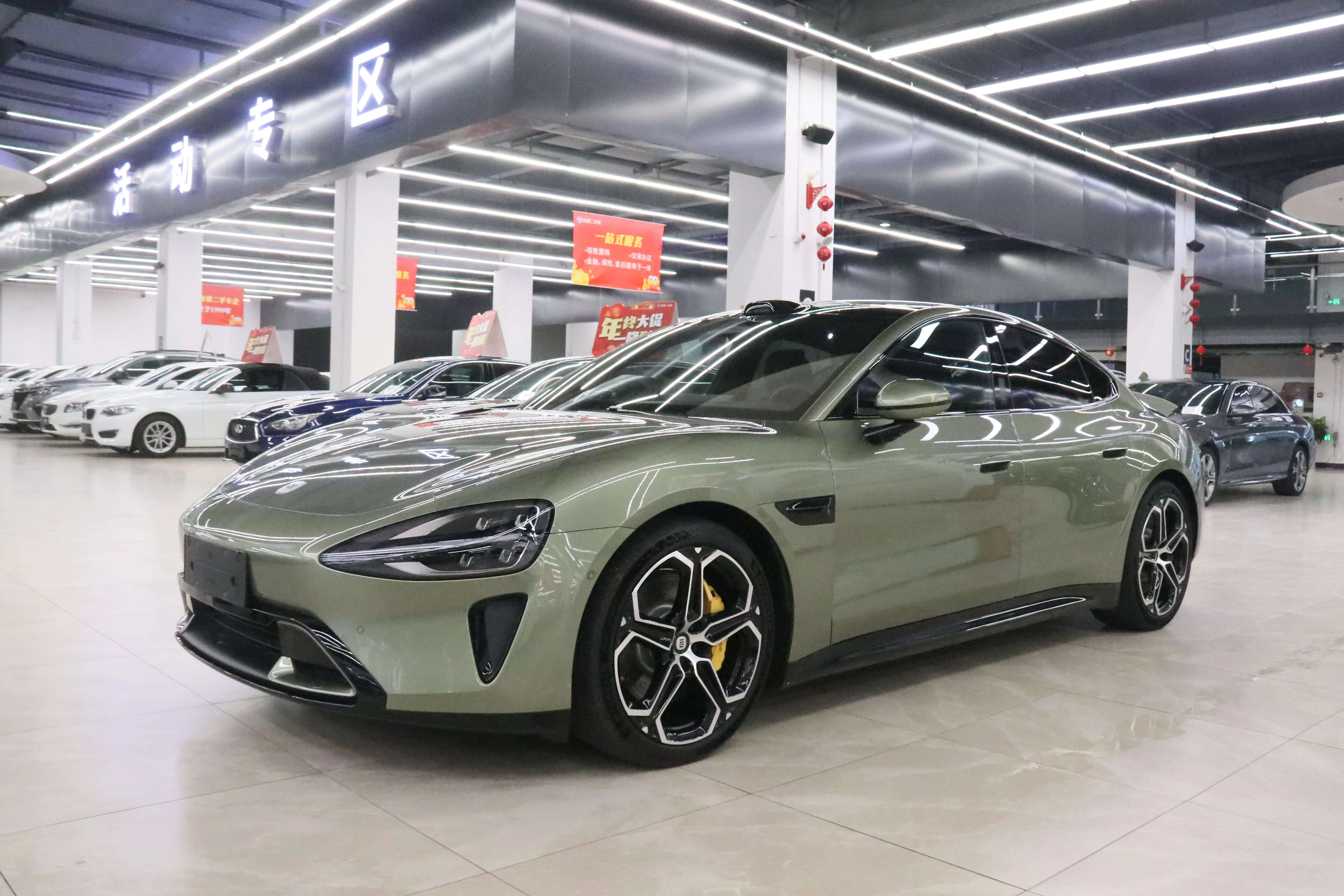 Xiaomi car Xiaomi SU7  из Китая