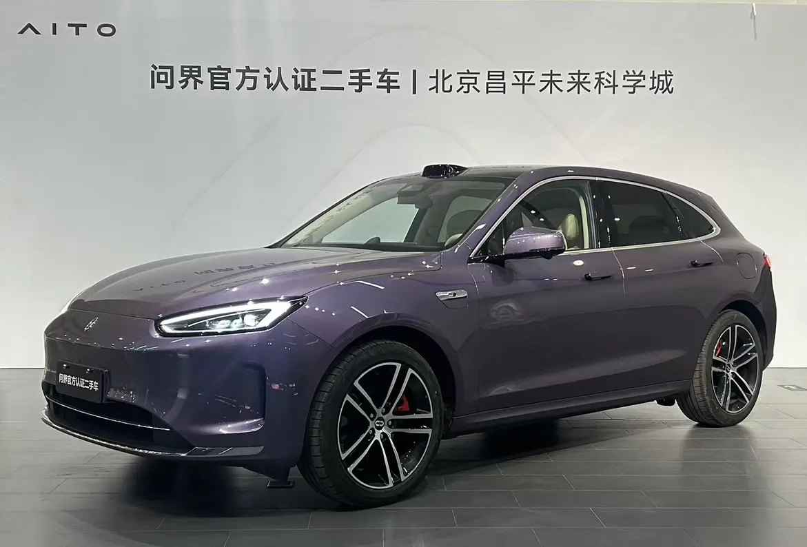 AITO M5 (Wenjie M5)  из Китая