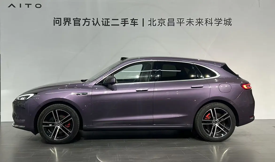 AITO M5 (Wenjie M5)  из Китая