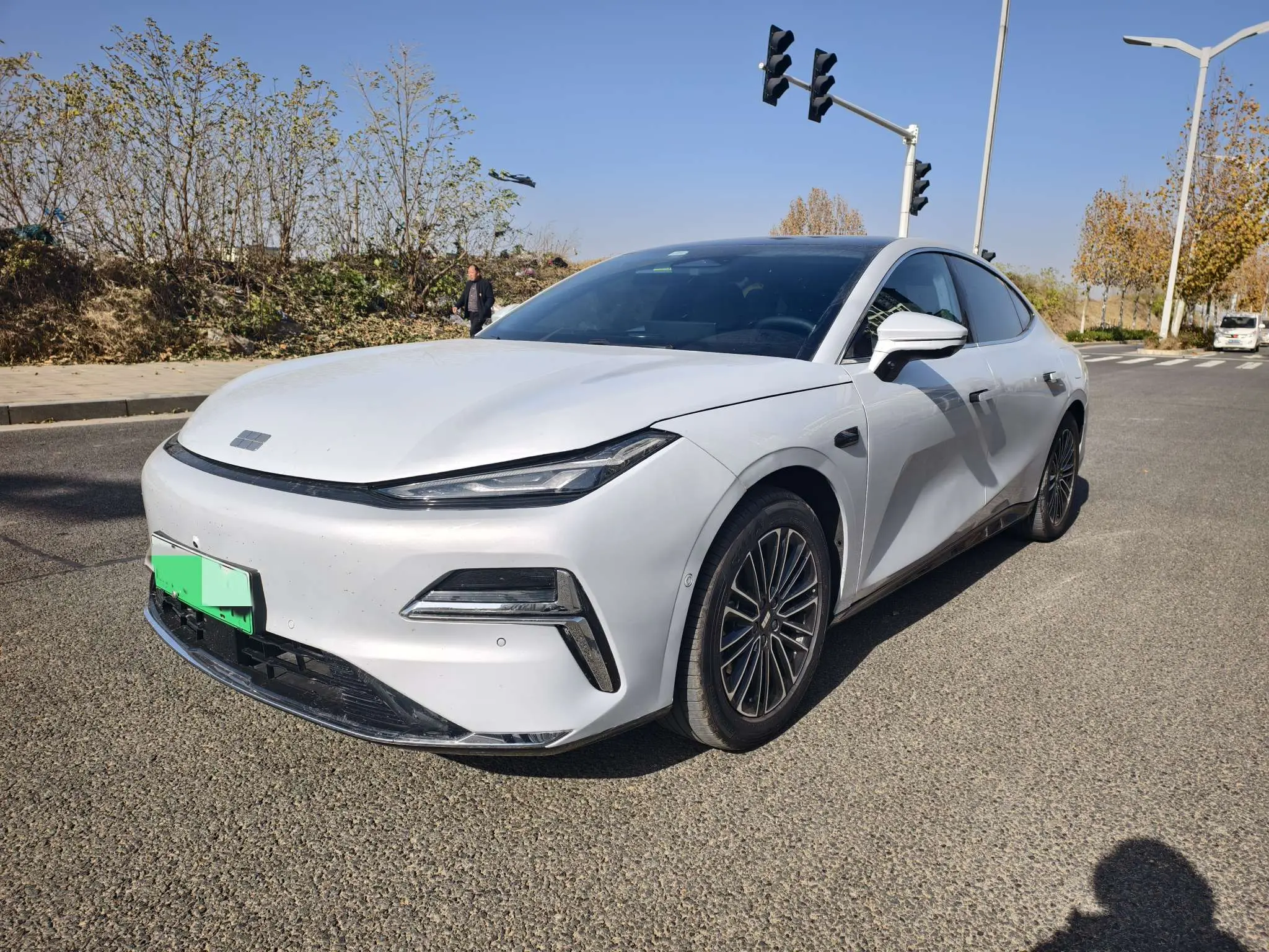 Geely Galaxy Star 8 PHEV  из Китая