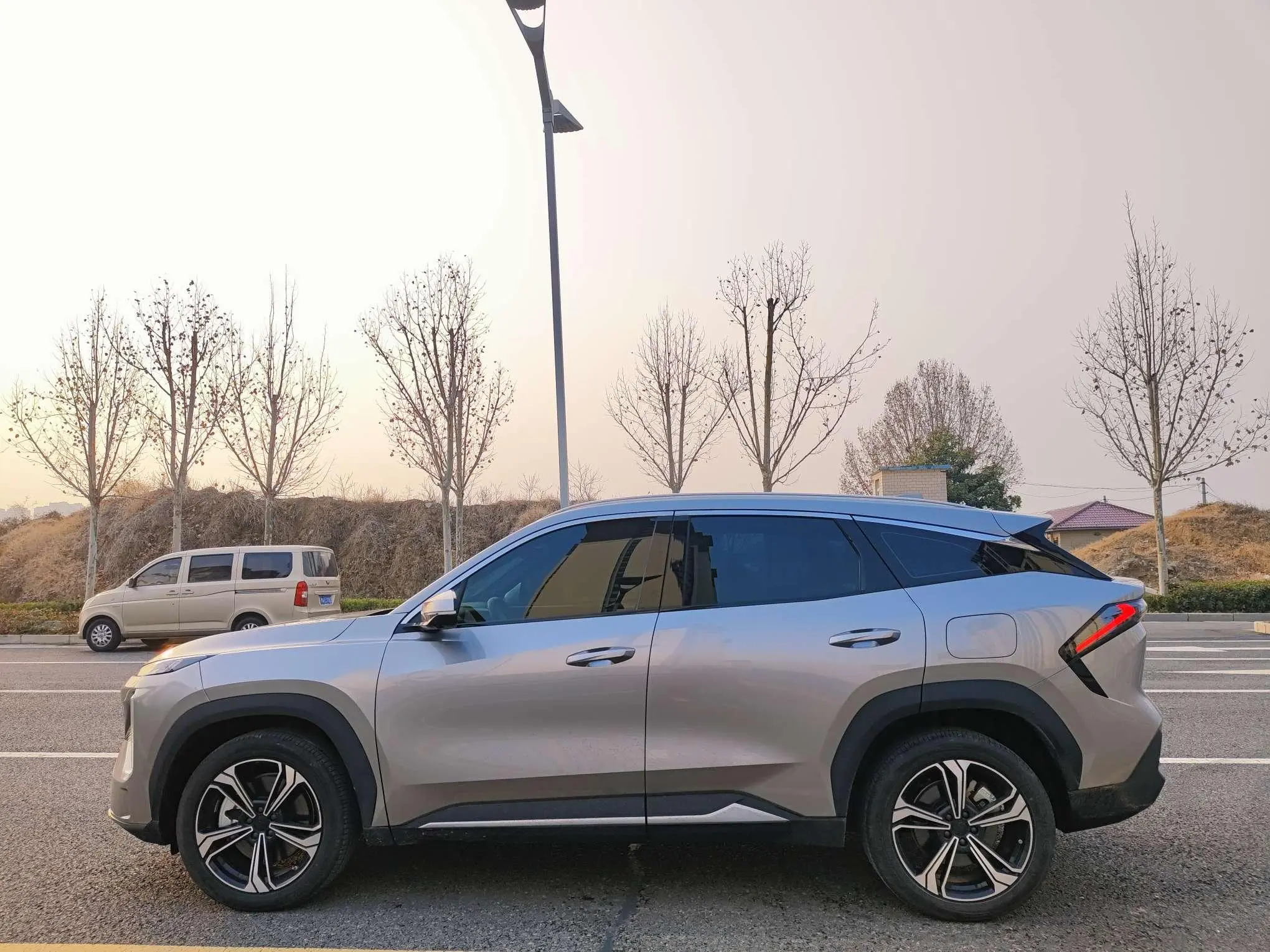 Geely Galaxy L7  из Китая