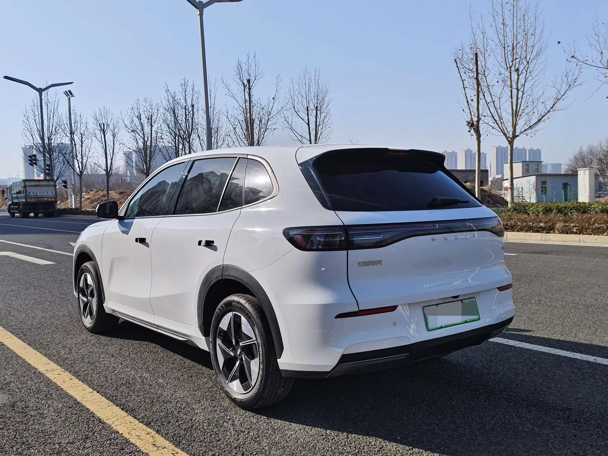 Geely Galaxy E5  из Китая