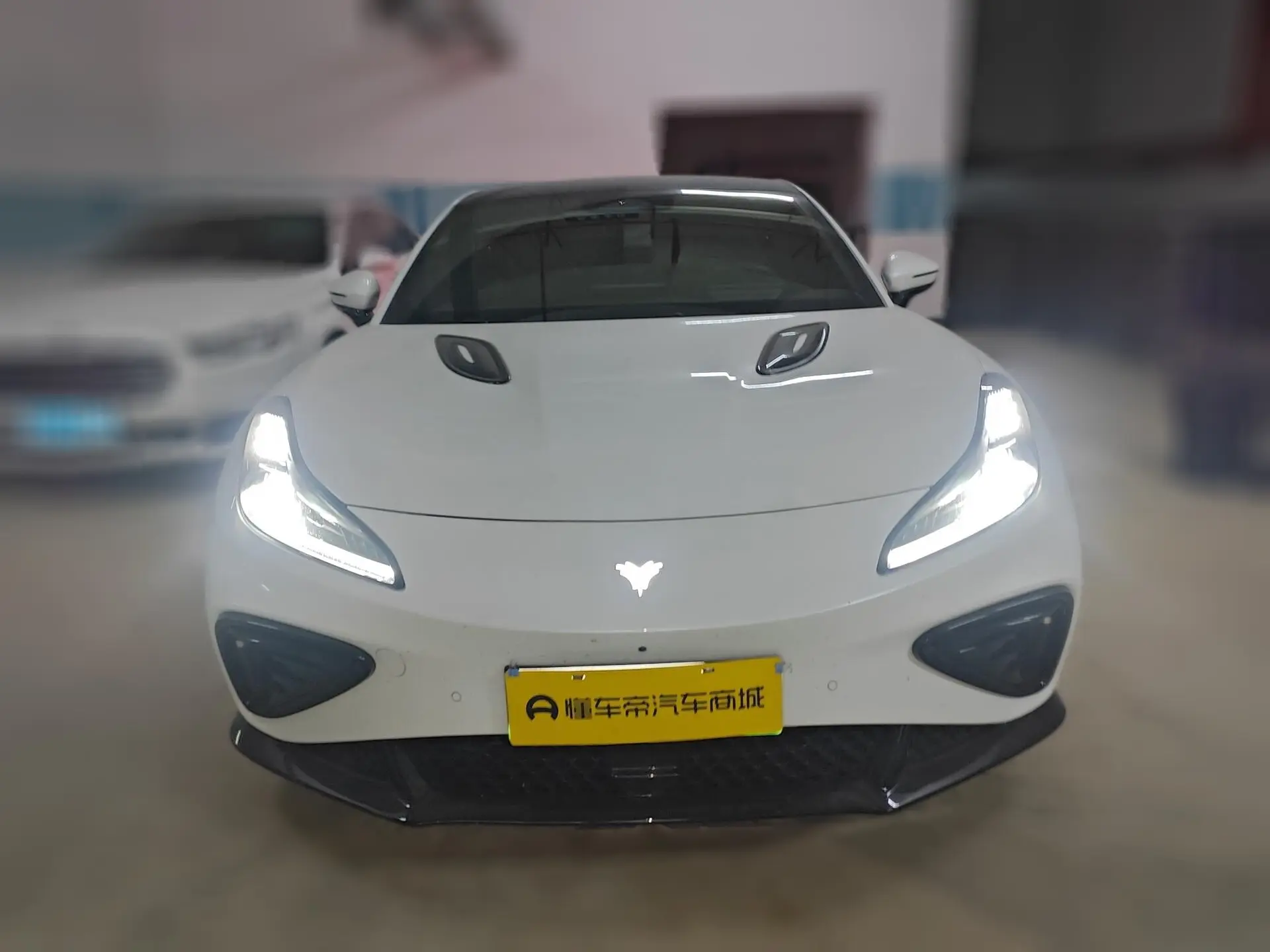 NETA Nezha GT  из Китая