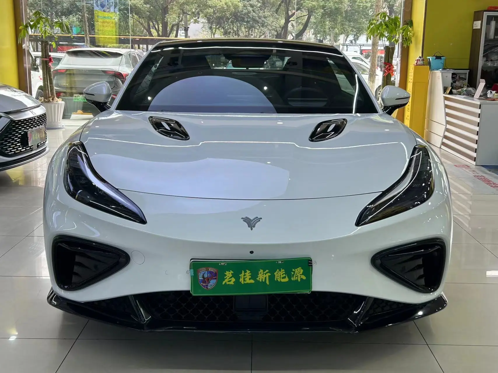 NETA Nezha GT  из Китая