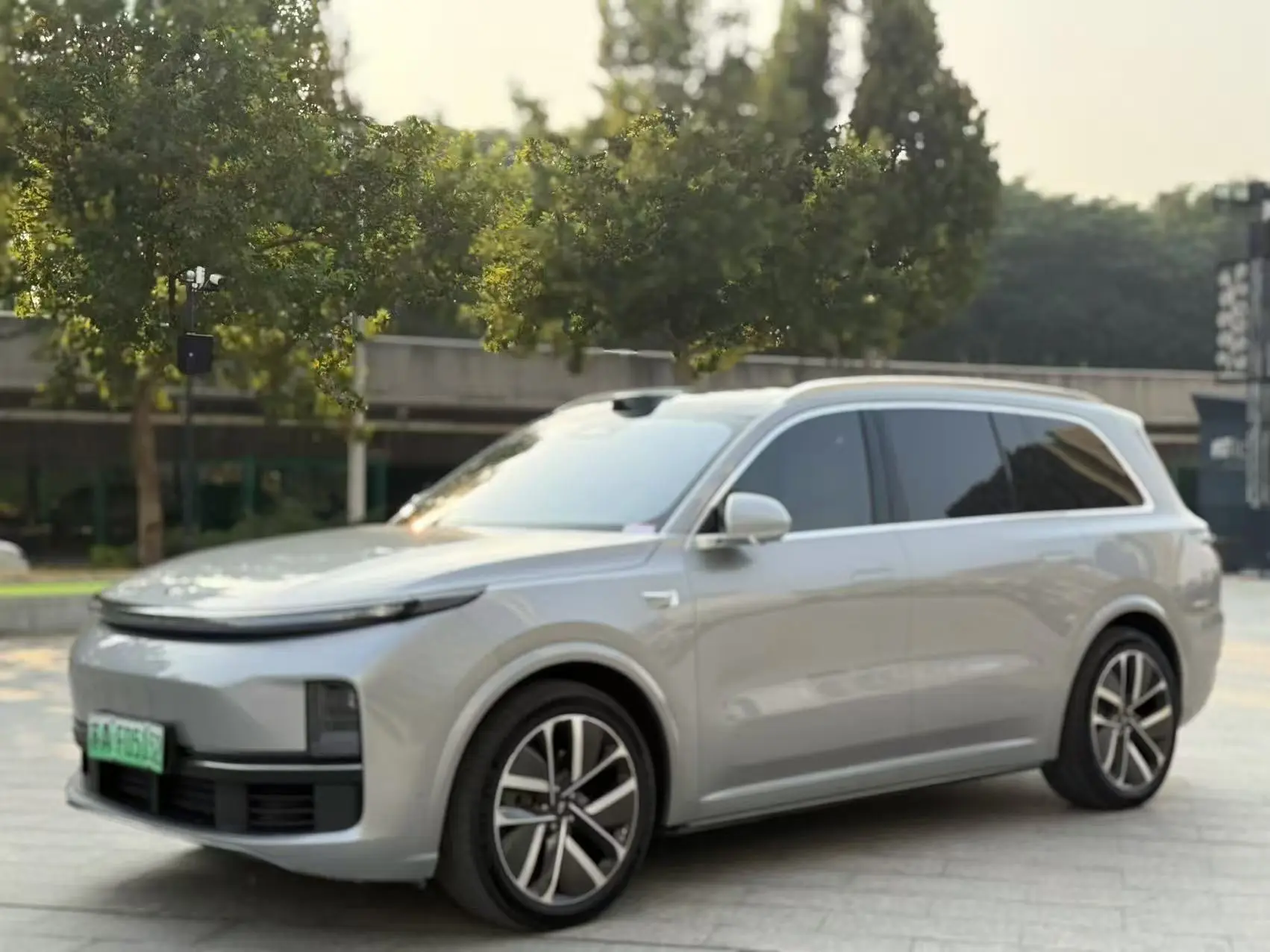 Li L9 (Ideal L9)  из Китая