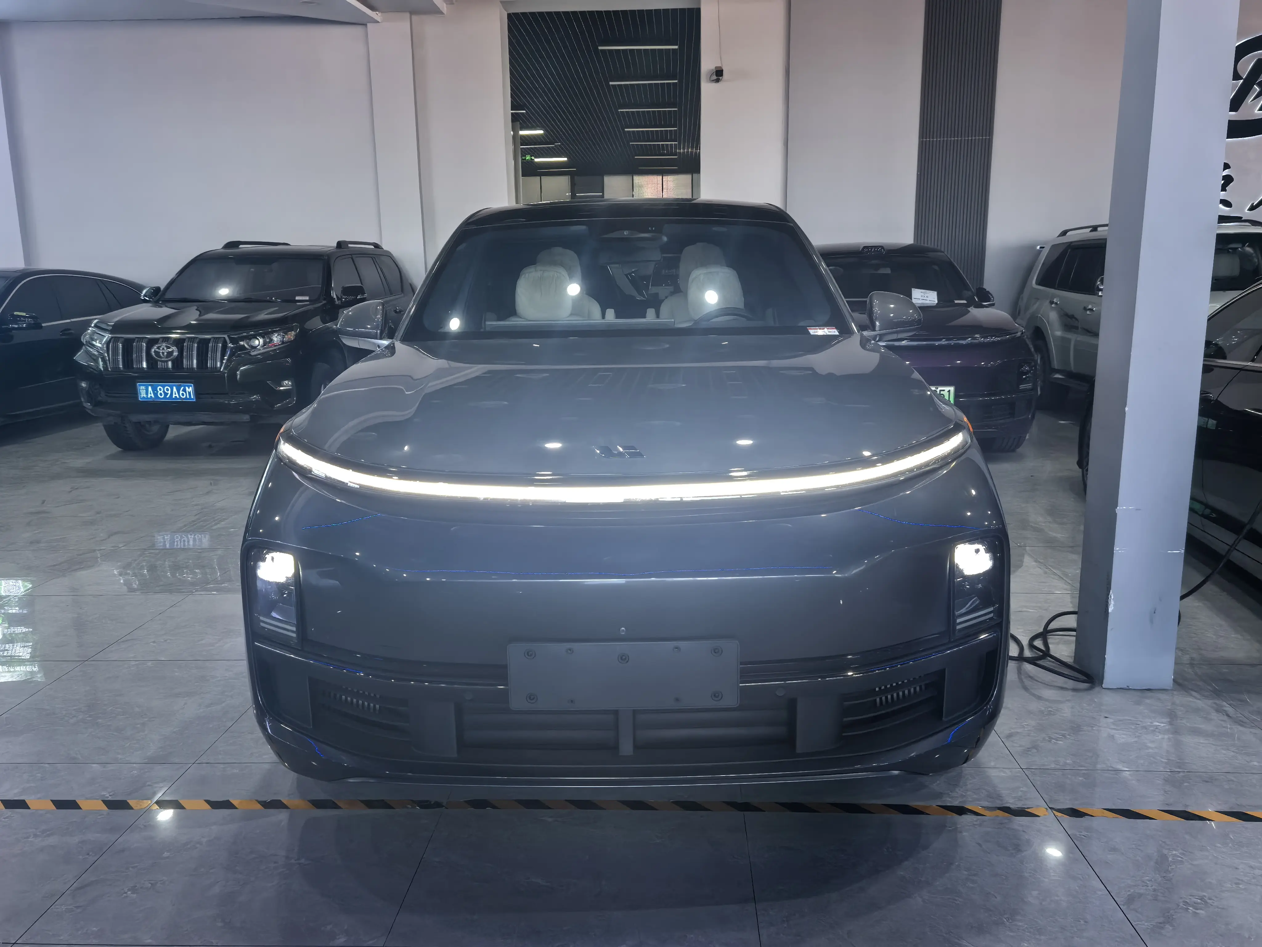 Li L8 (Ideal L8)  из Китая