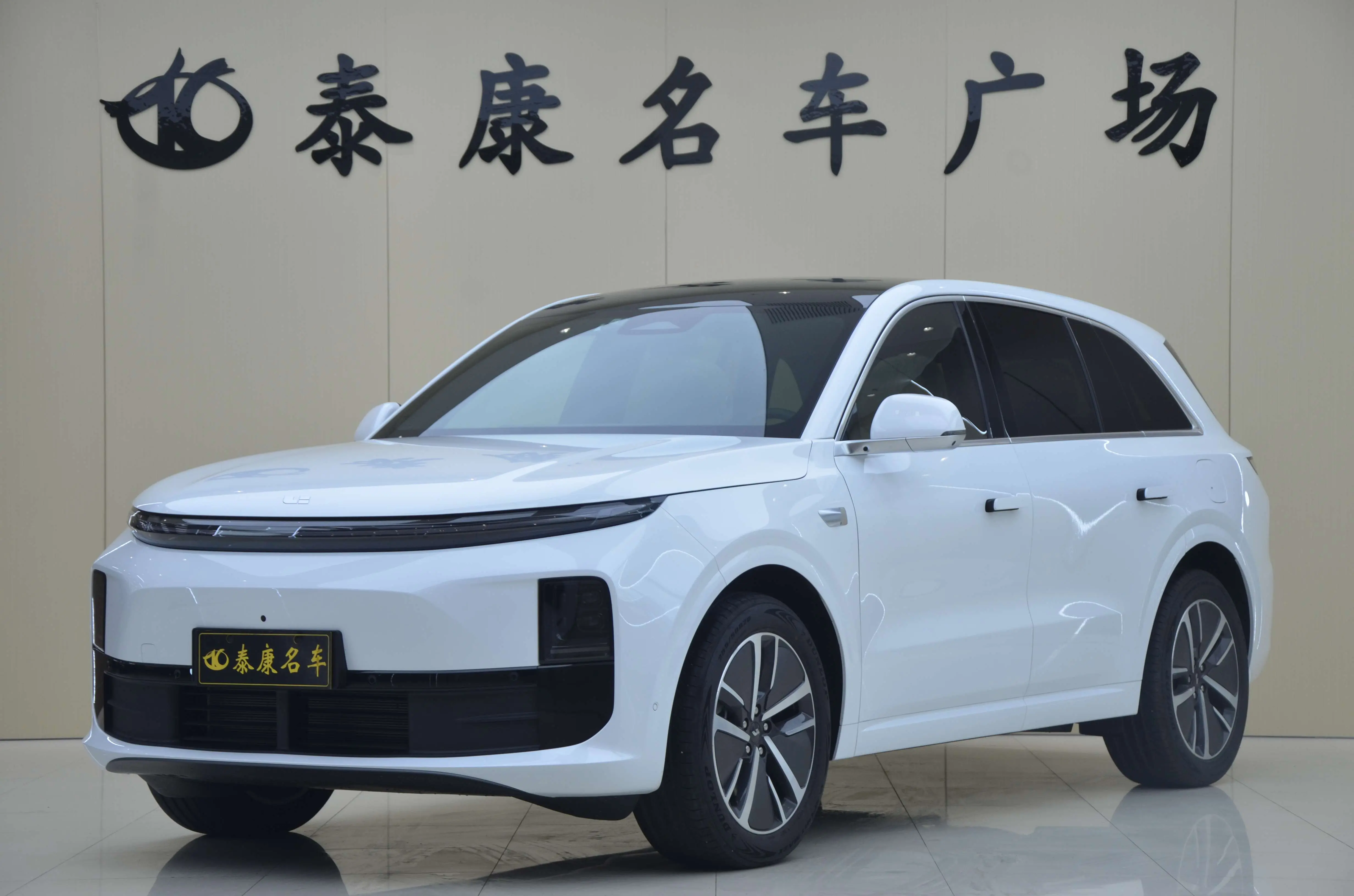 Li L6 (Ideal L6)  из Китая