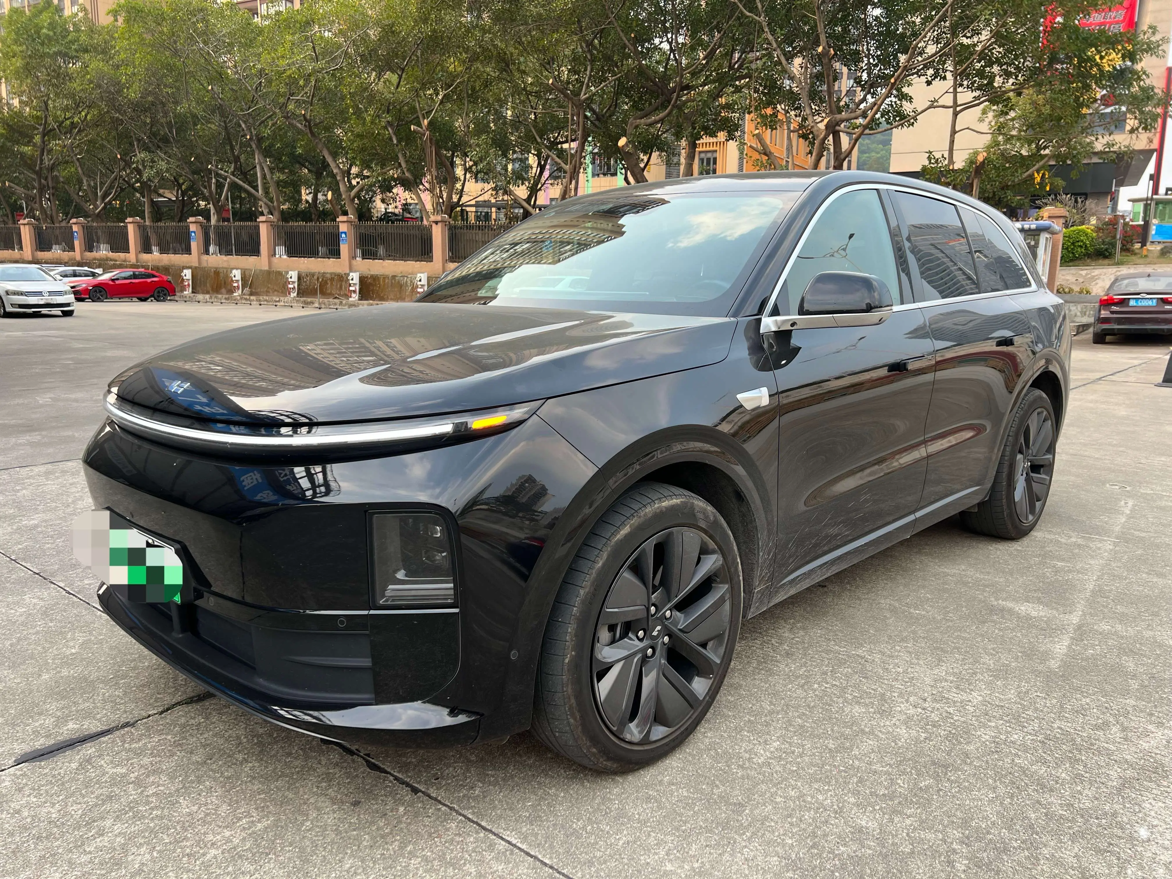 Li L6 (Ideal L6)  из Китая