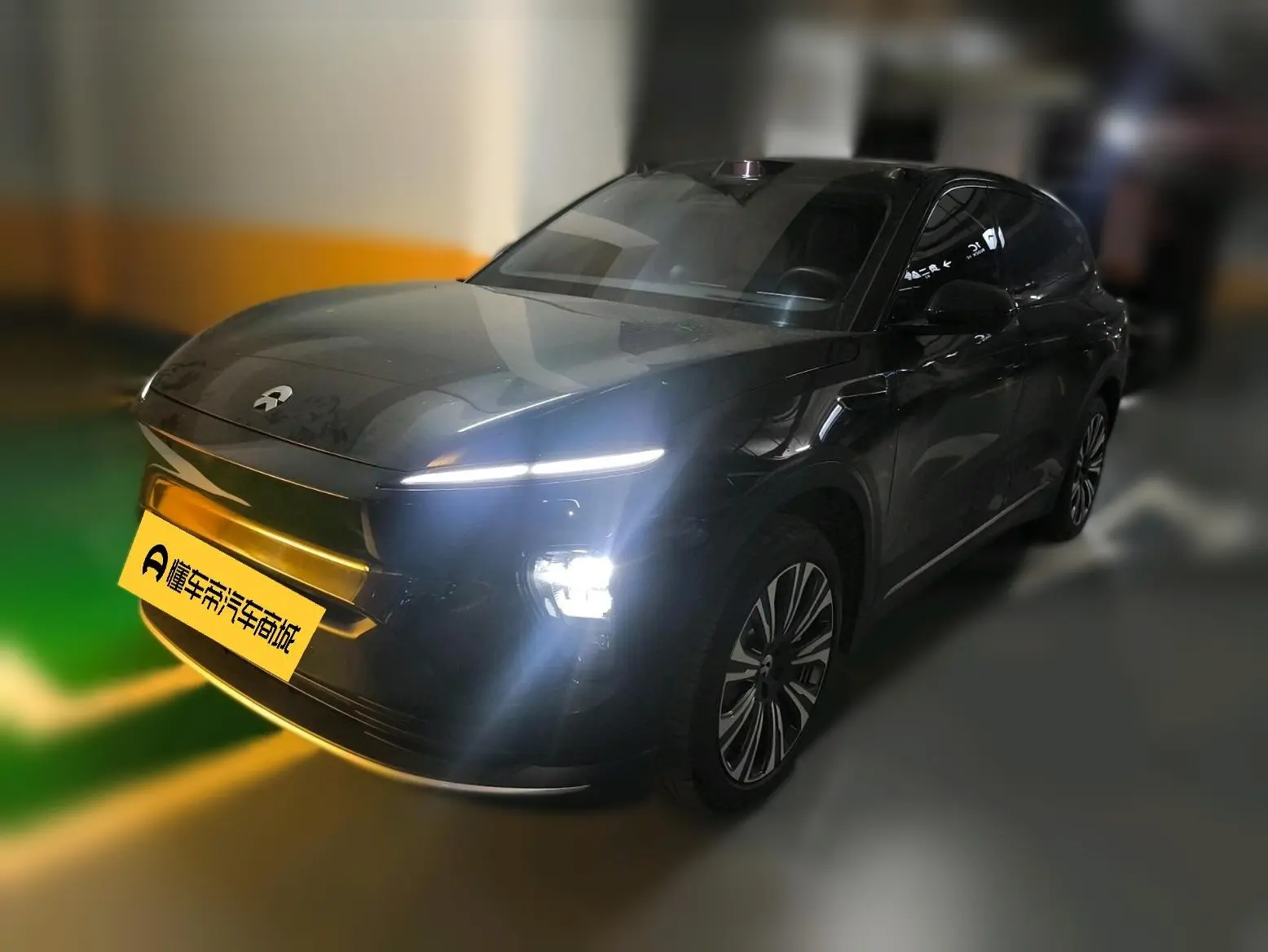 NIO ES8  из Китая