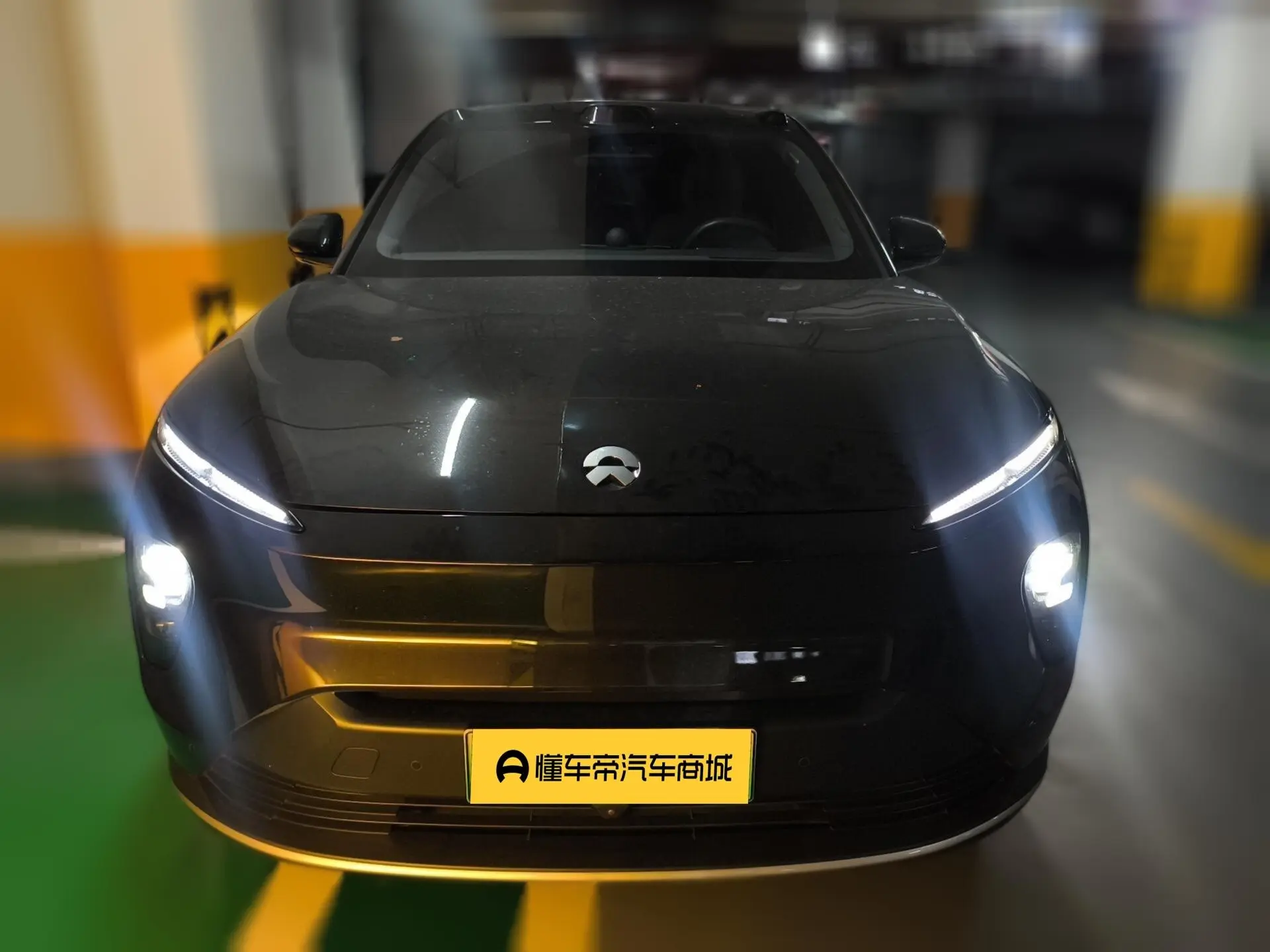 NIO ES8  из Китая