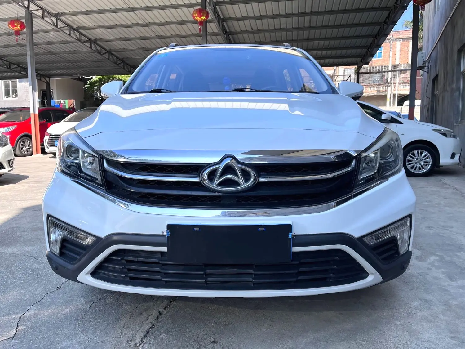 Oshan Changan Auchan A800  из Китая