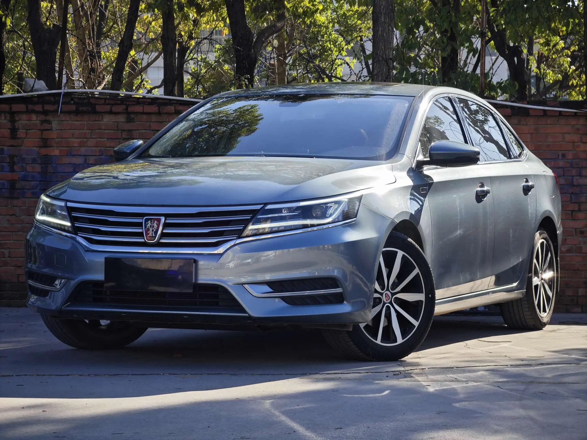 Roewe i6 Classic  из Китая