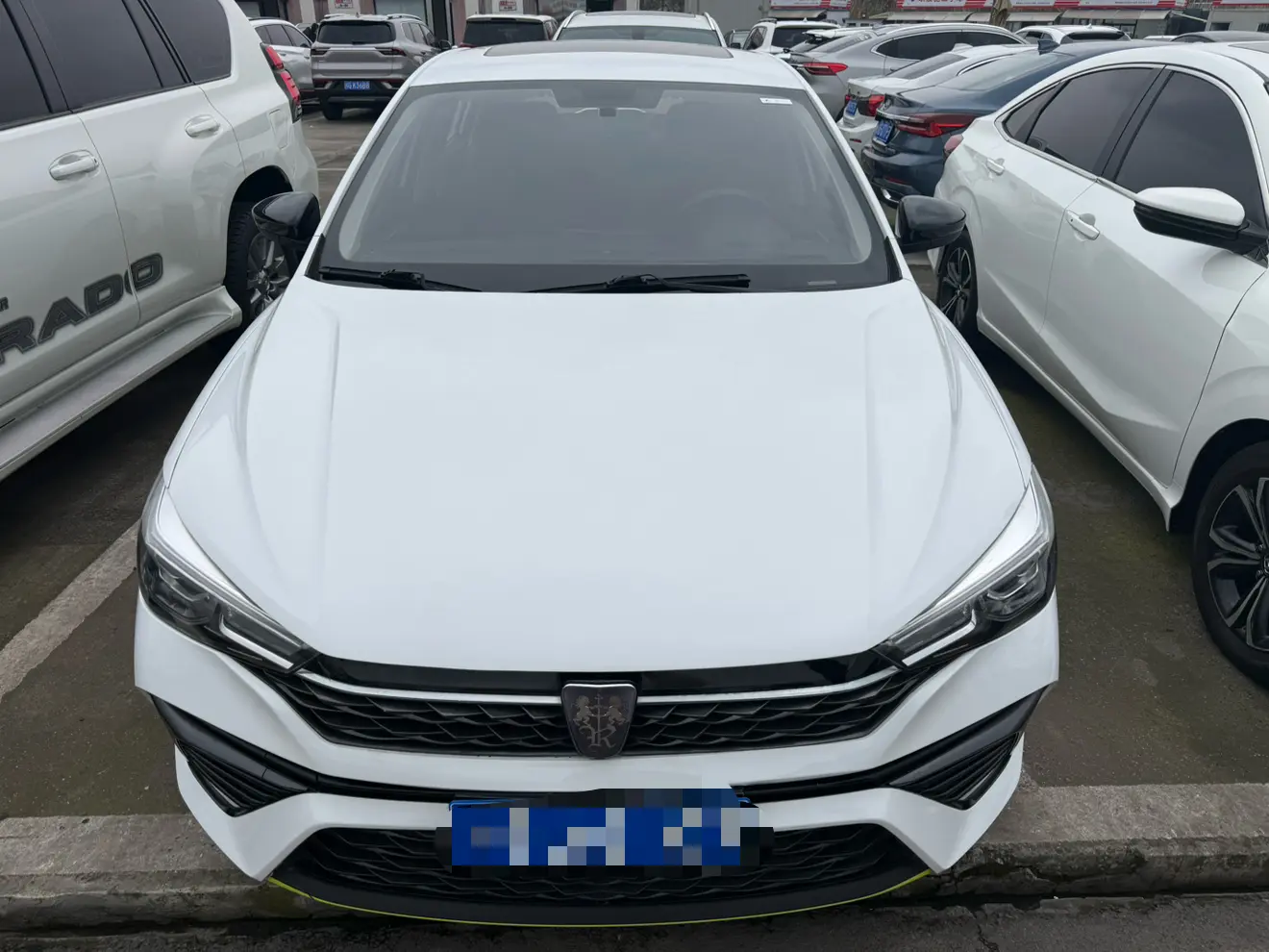 Roewe i5  из Китая