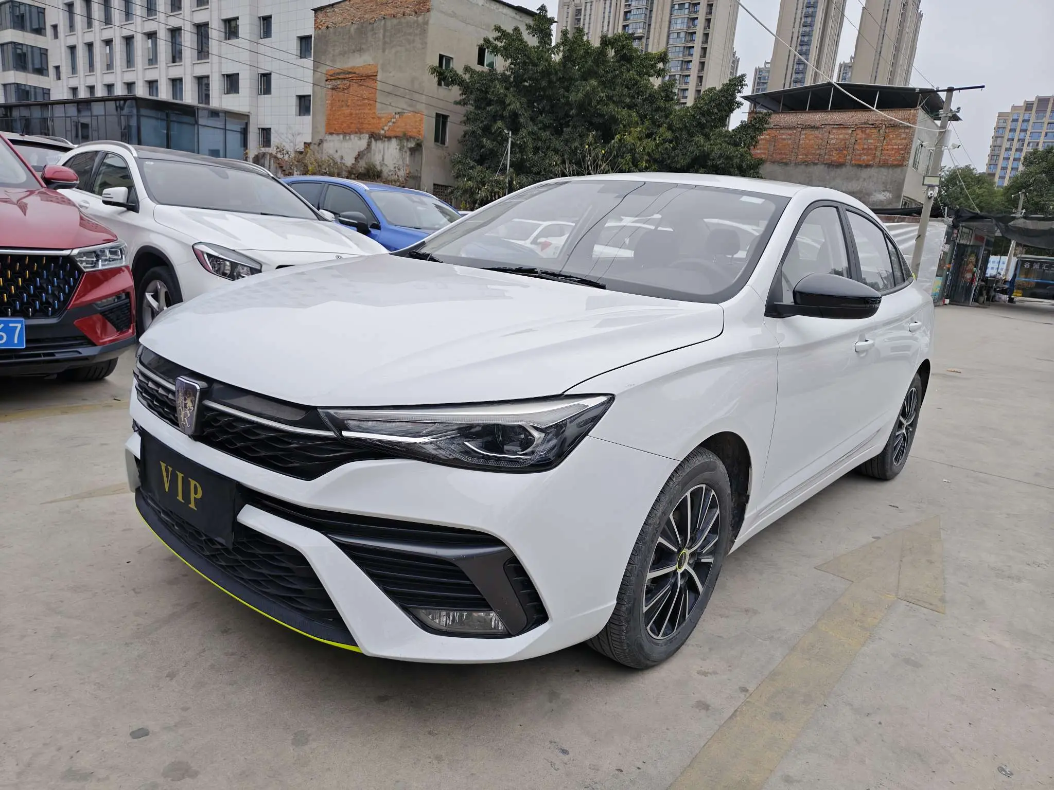 Roewe i5  из Китая