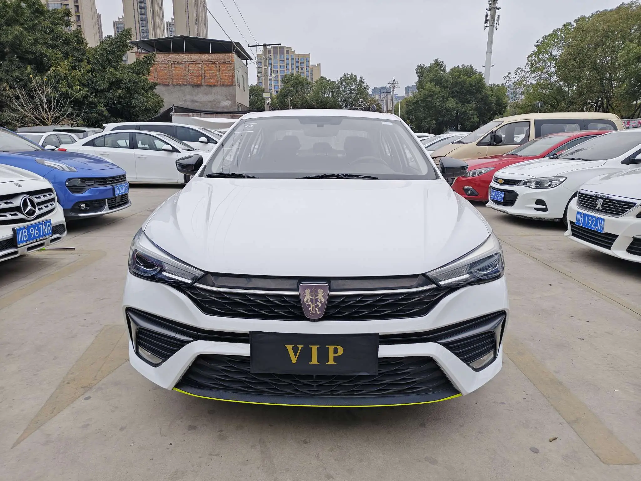Roewe i5  из Китая
