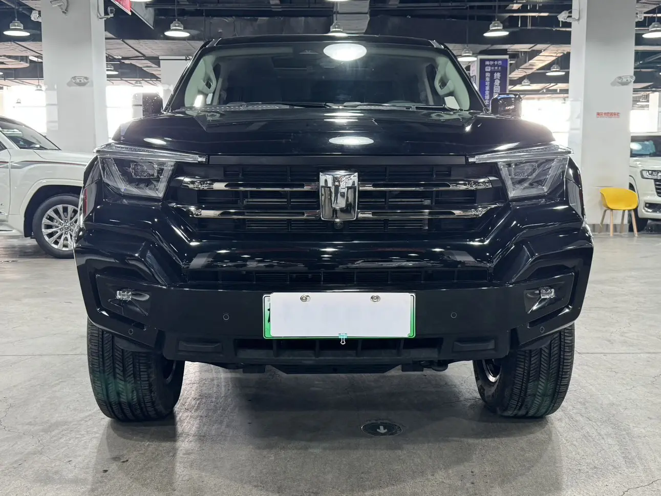 Tank 400 Hi4-T  из Китая