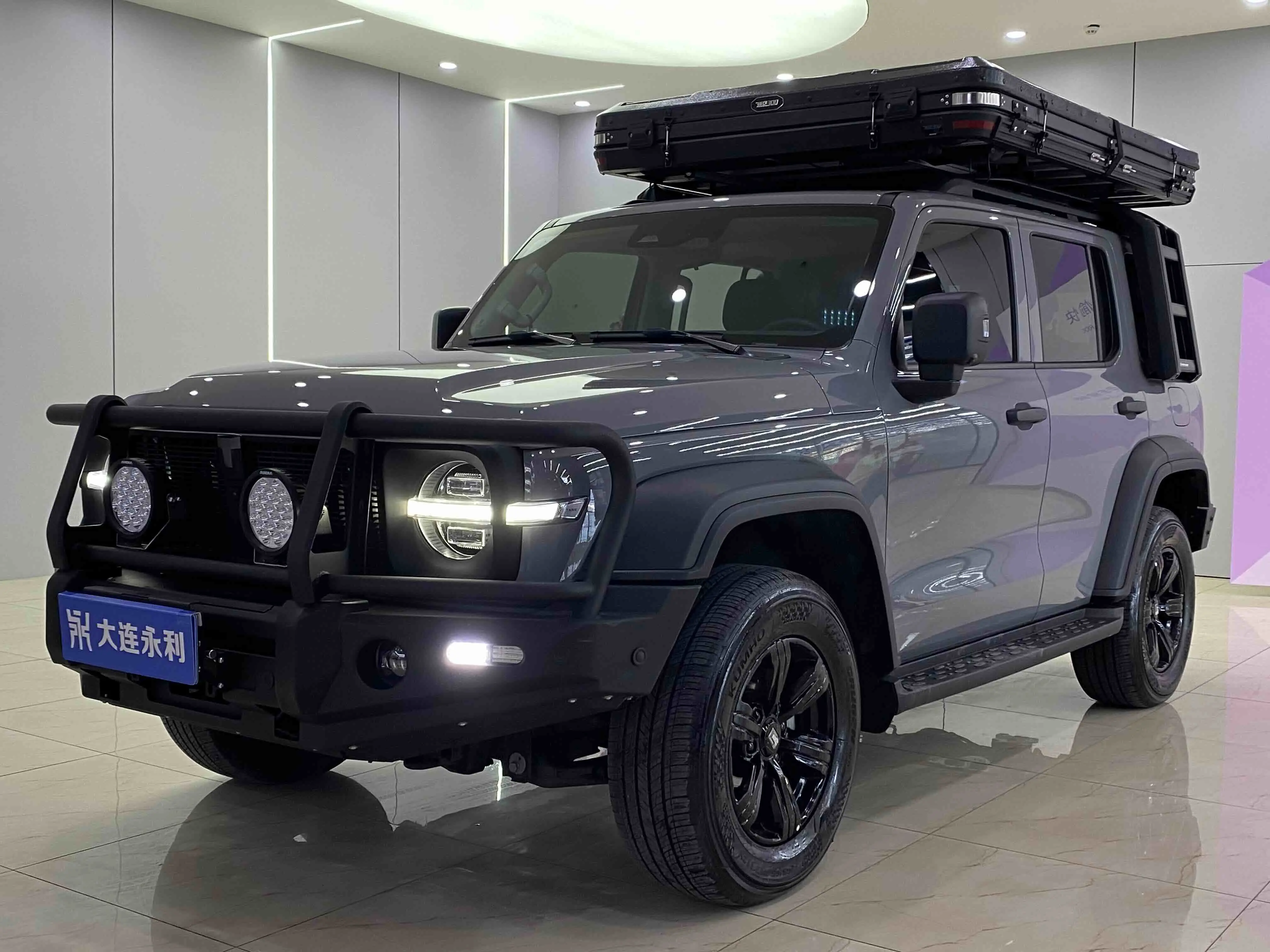 Tank 300  из Китая