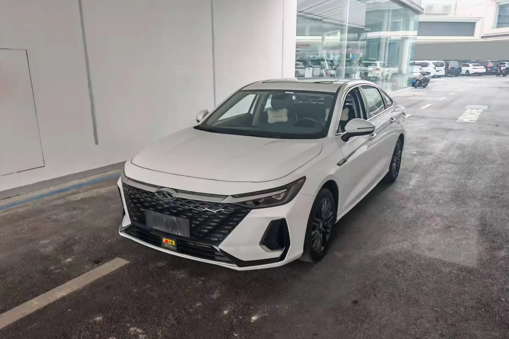 Chery Arrizo 8  из Китая